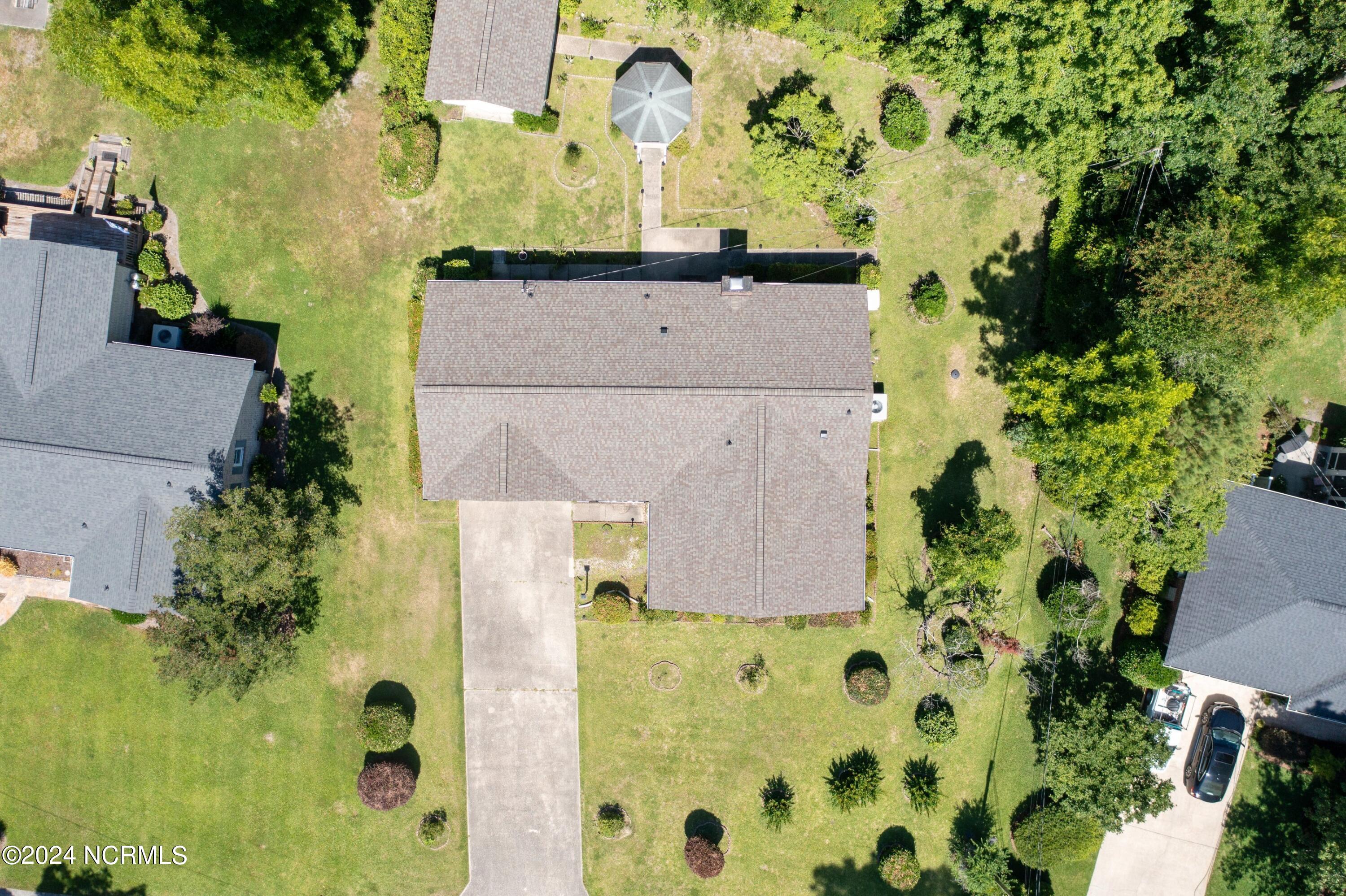 214 W Blackbeard Road