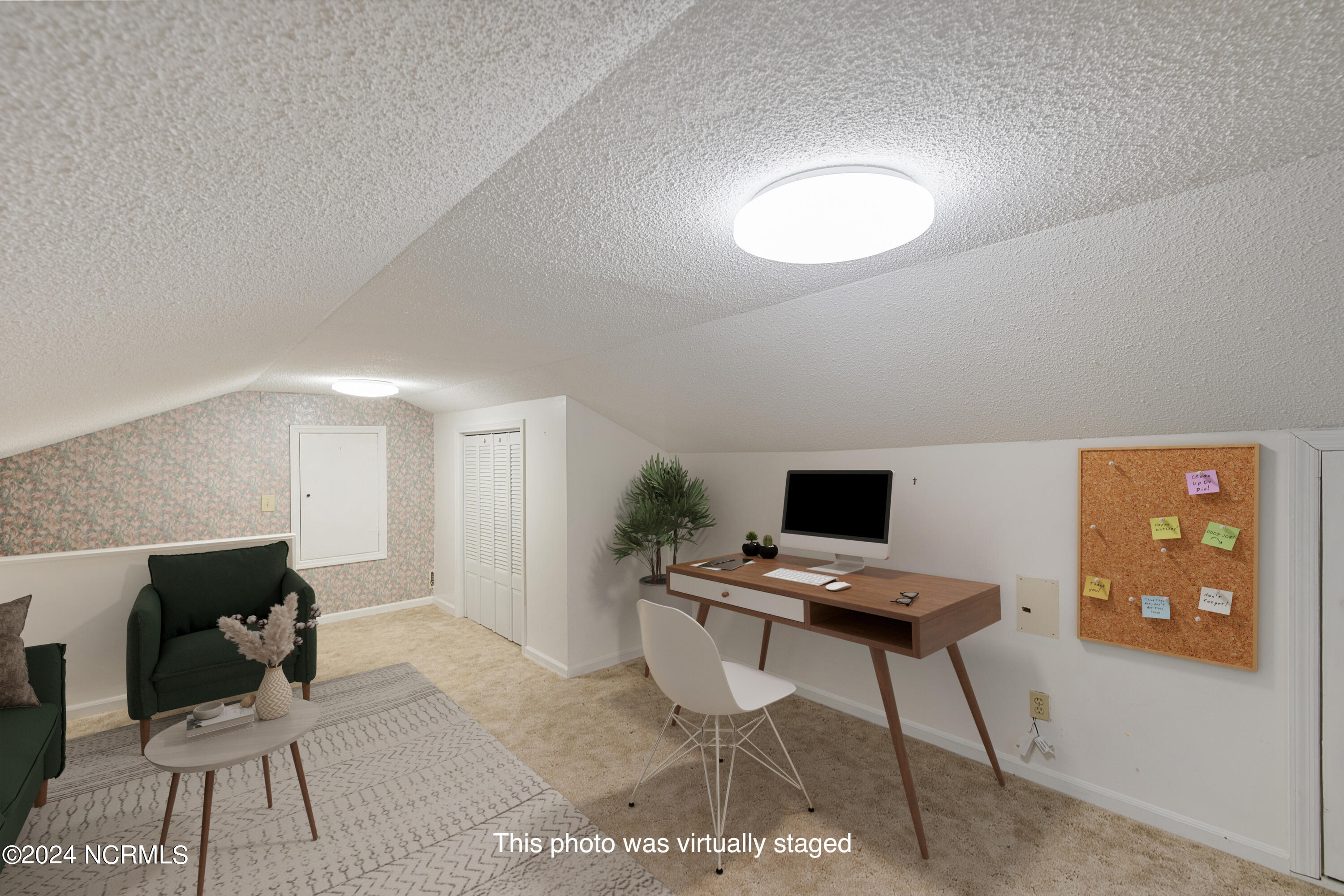 214 W Blackbeard Road