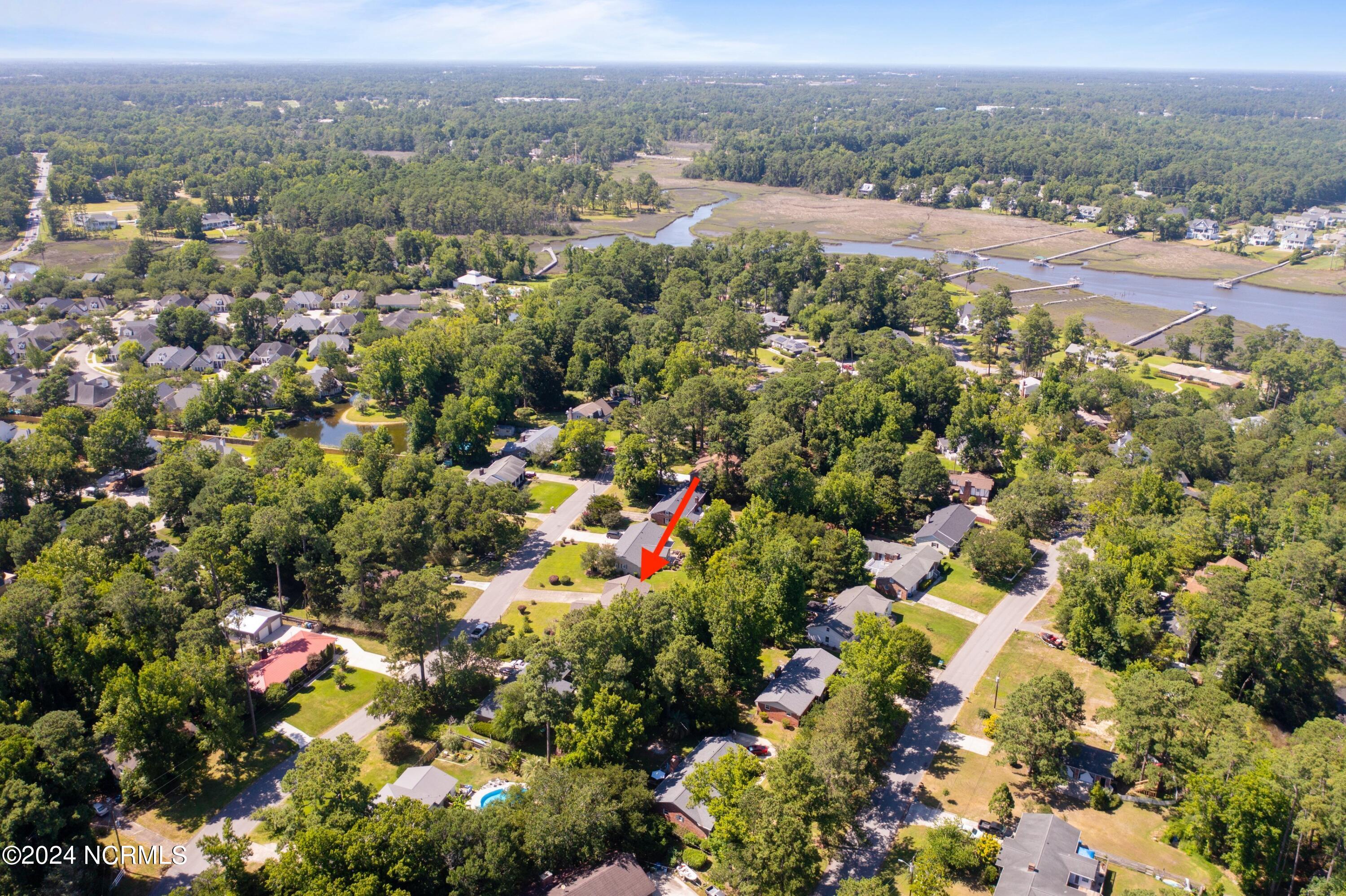 214 W Blackbeard Road