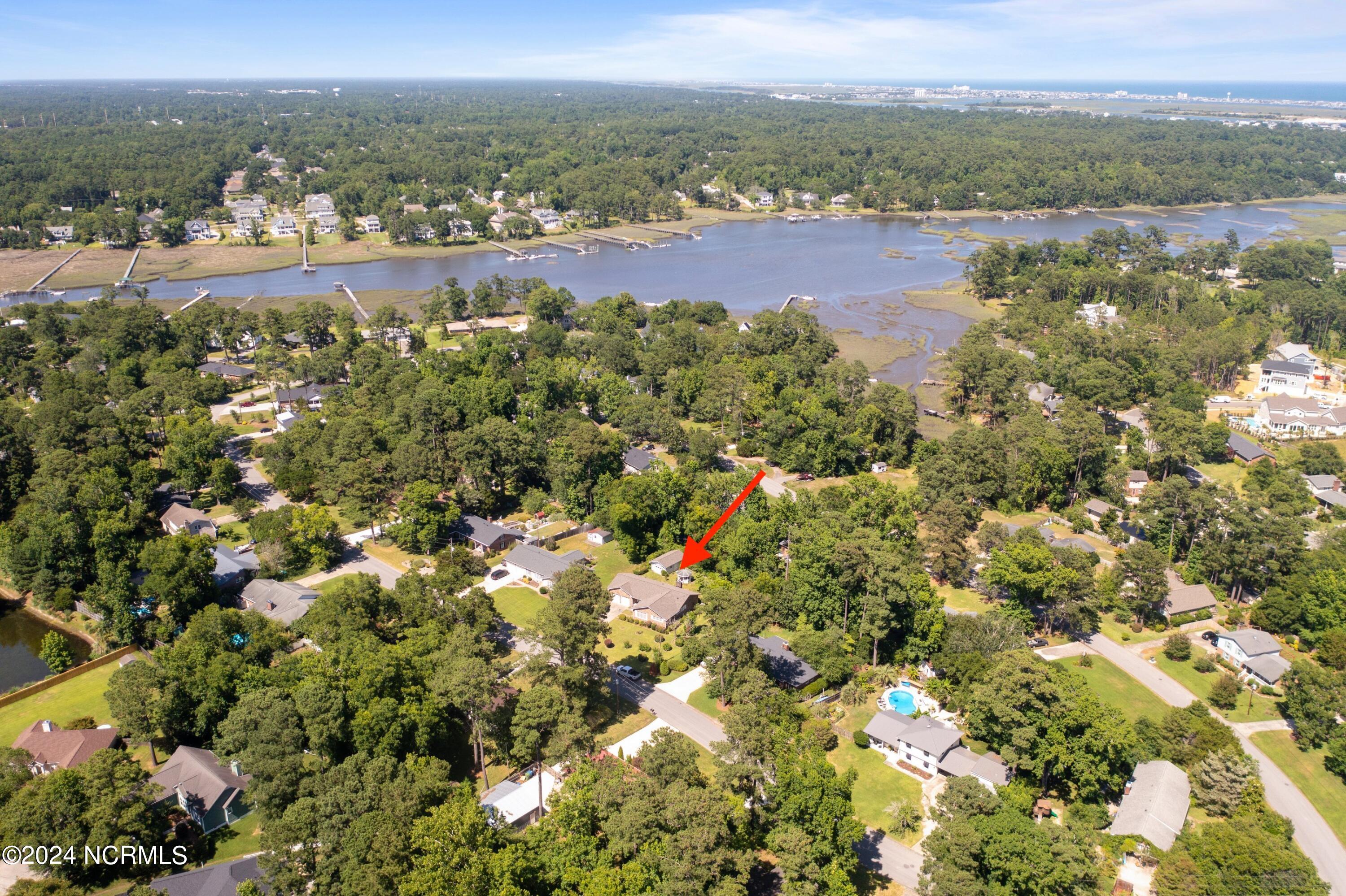 214 W Blackbeard Road