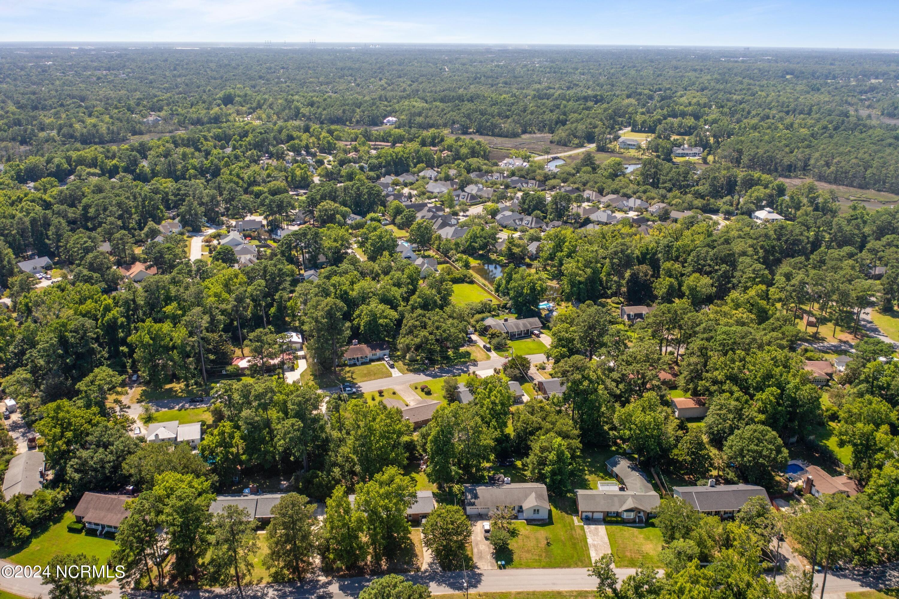 214 W Blackbeard Road