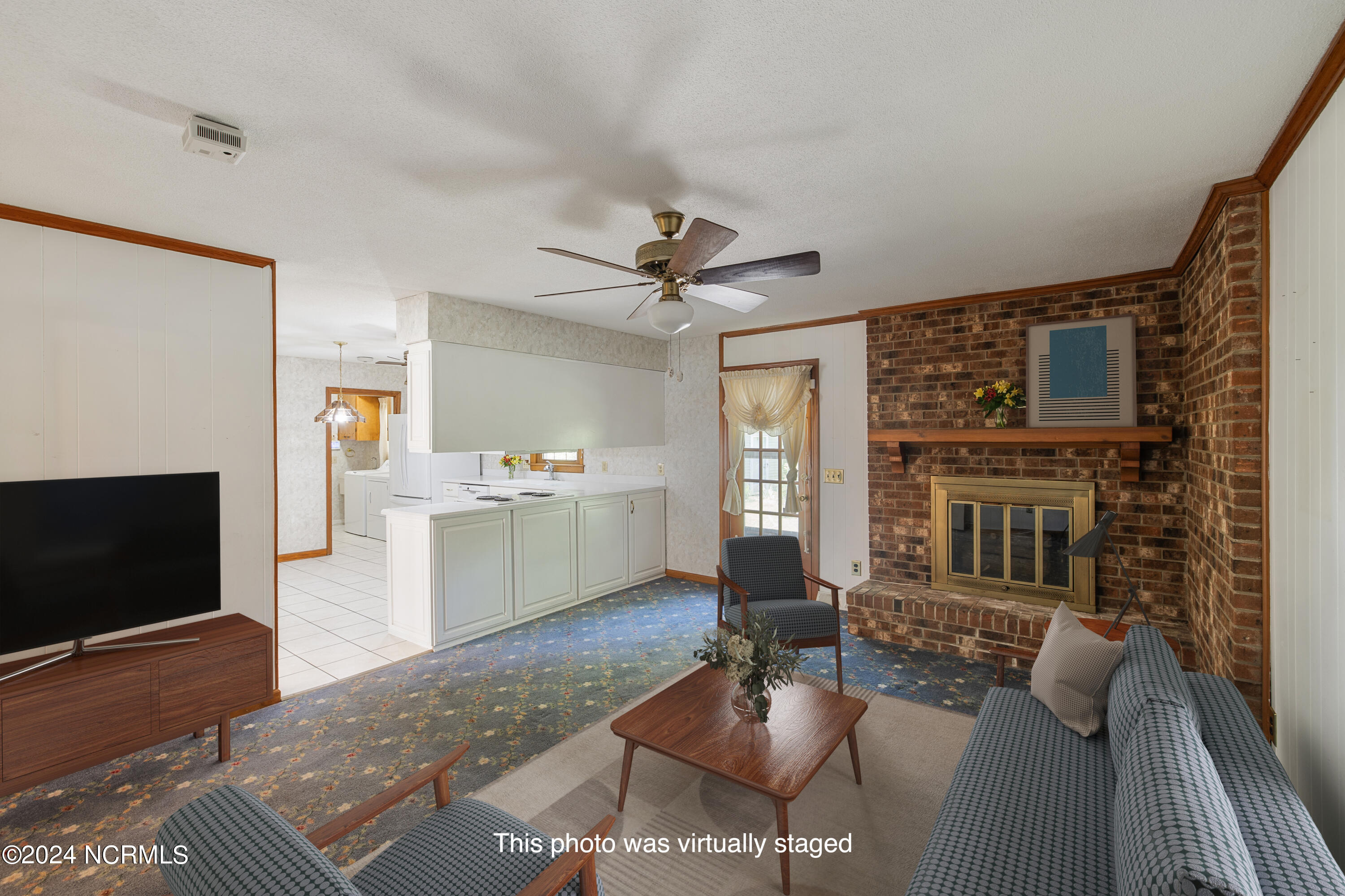 214 W Blackbeard Road