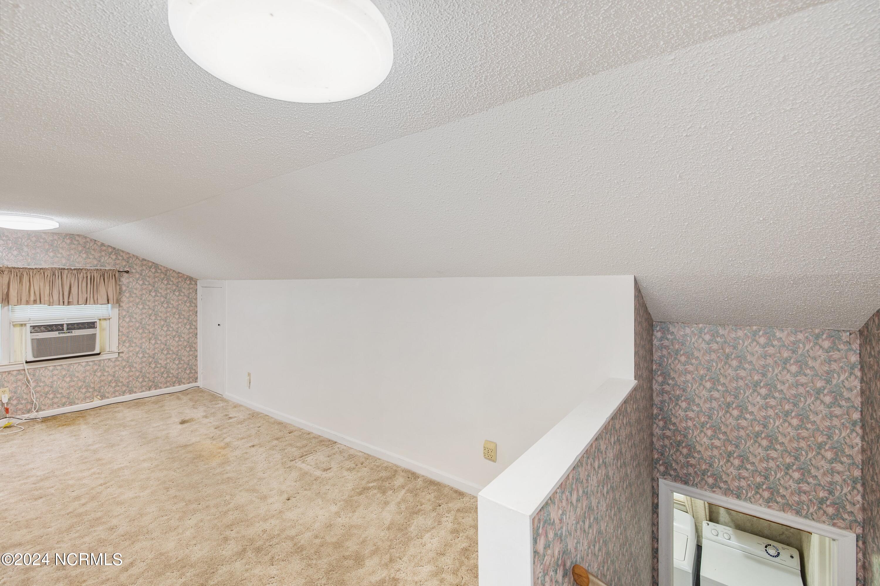 214 W Blackbeard Road