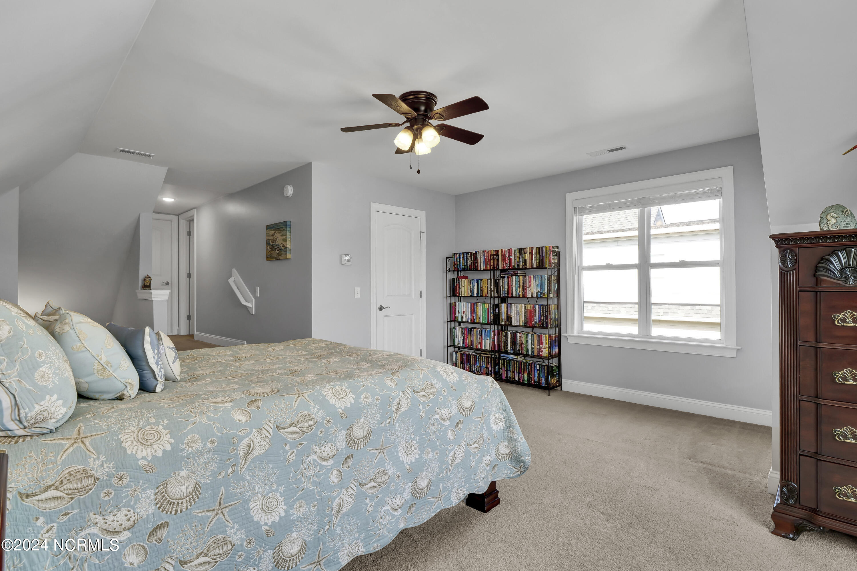 732 The Cape Boulevard