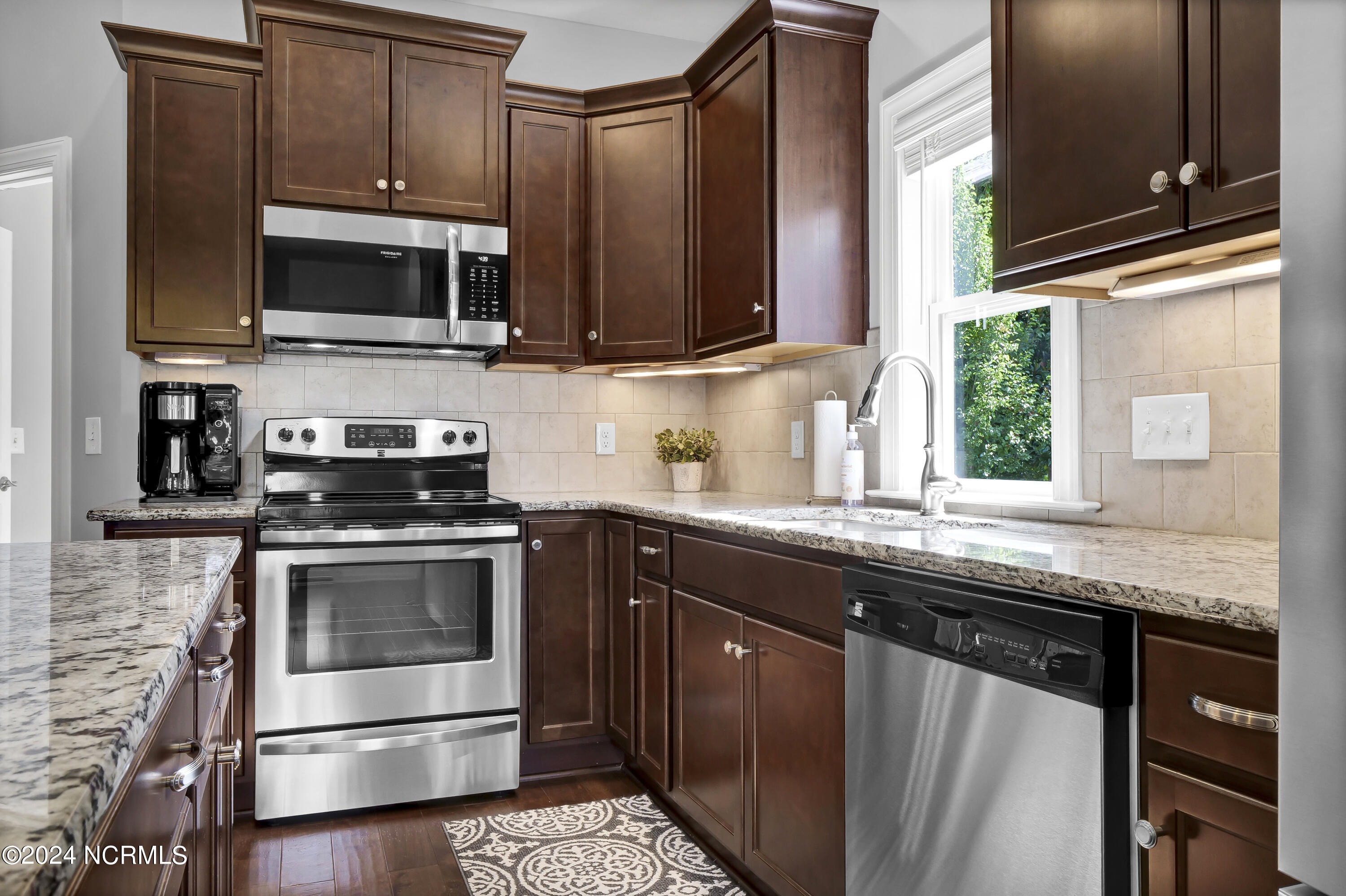 732 The Cape Boulevard