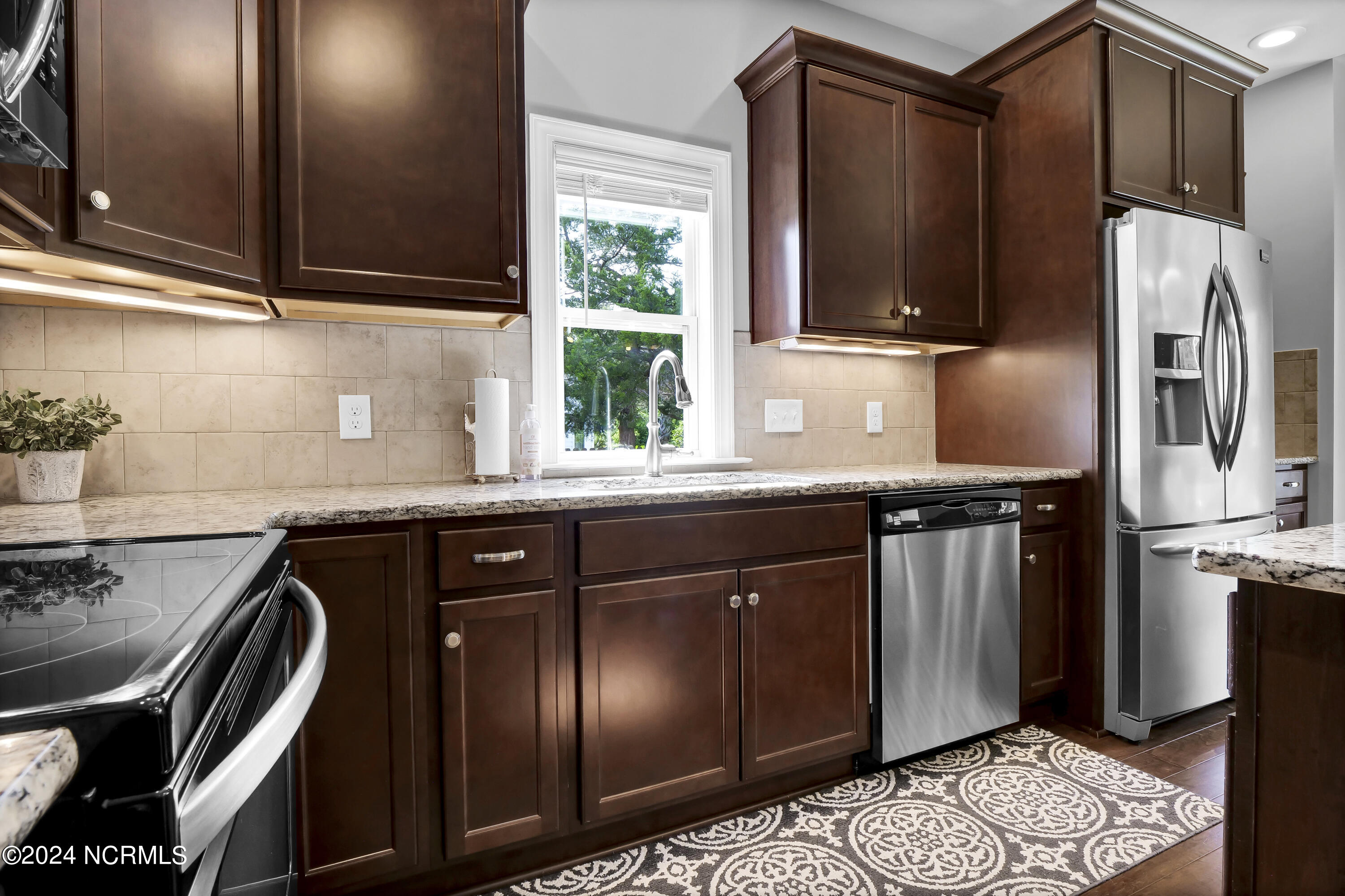 732 The Cape Boulevard