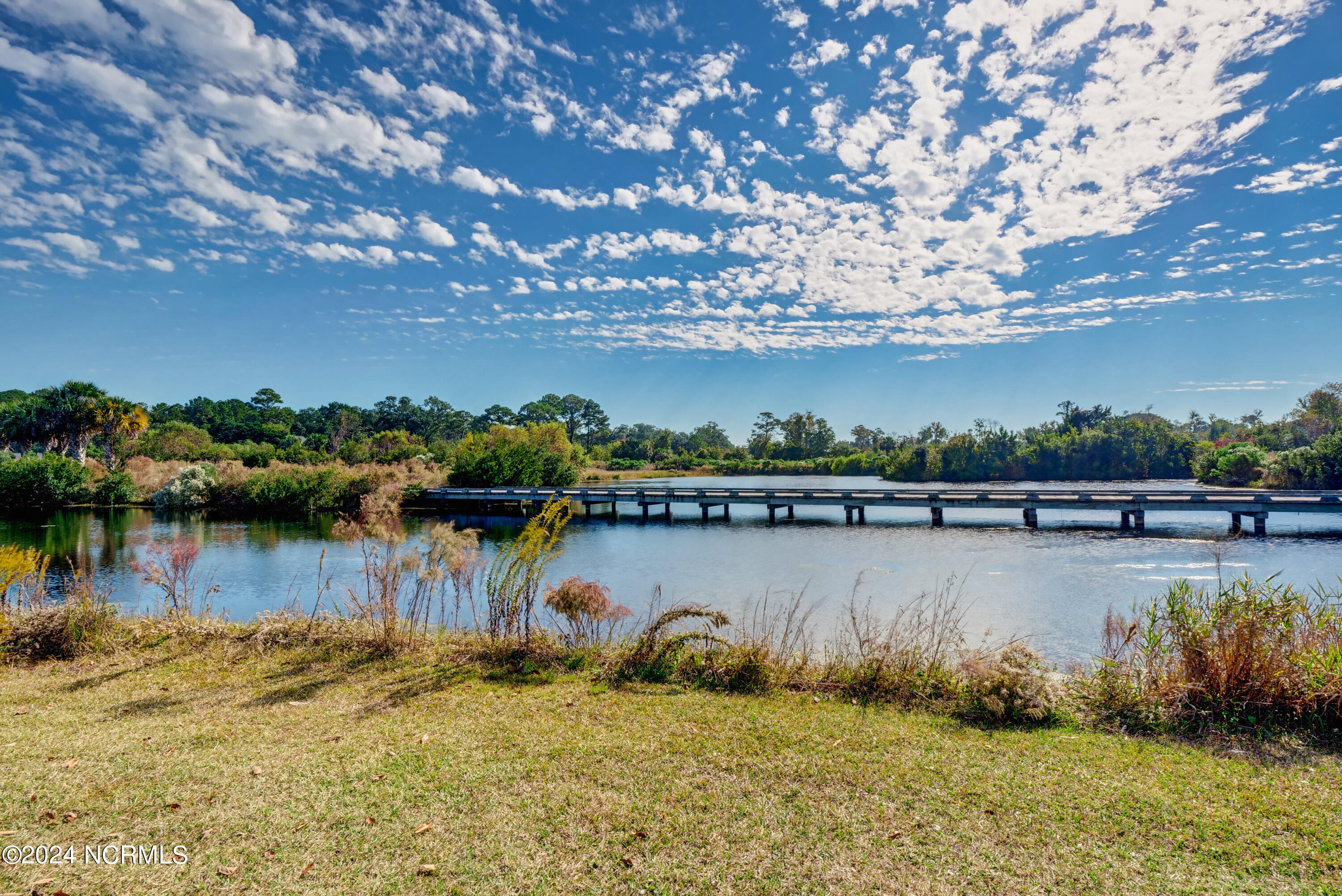 732 The Cape Boulevard