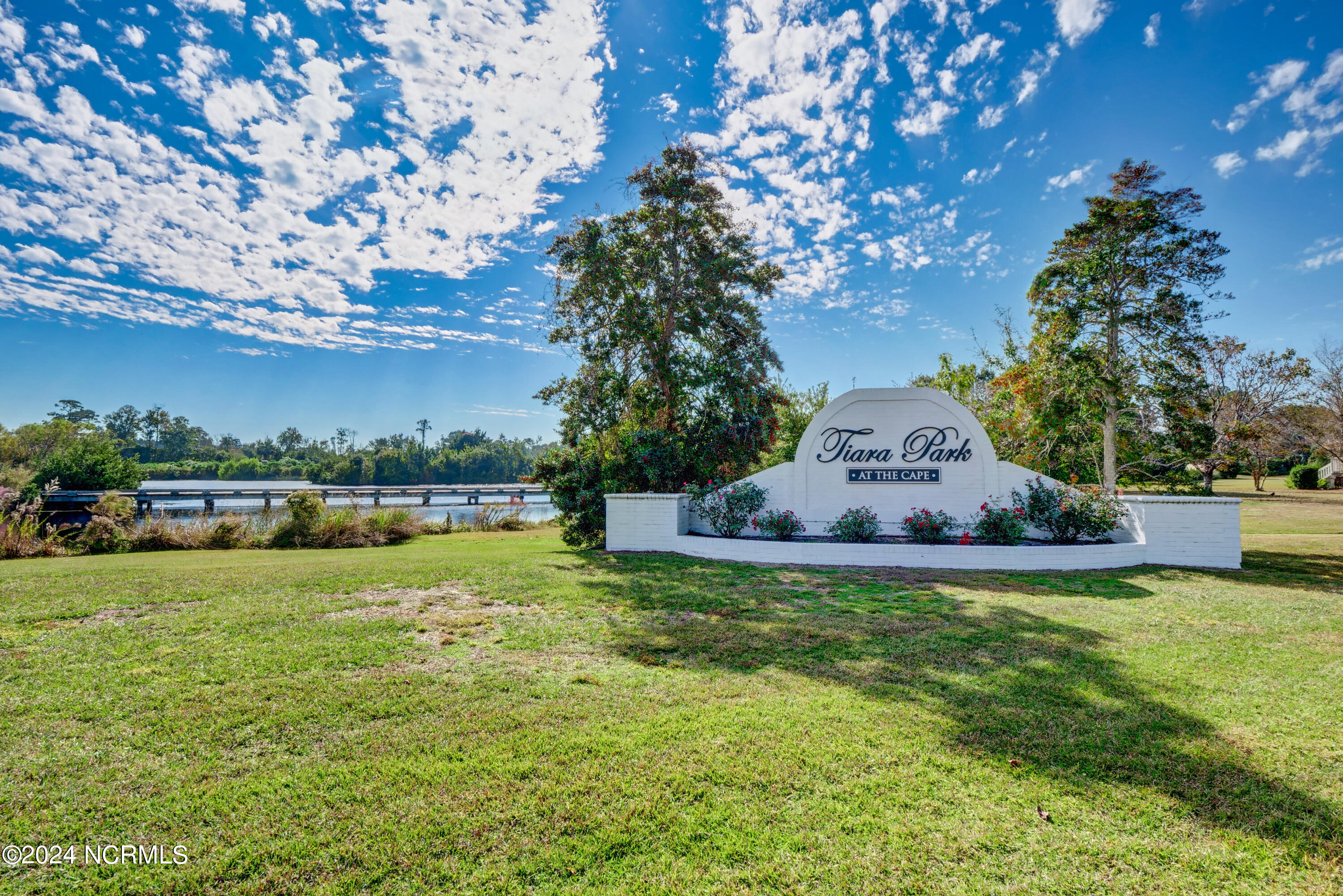 732 The Cape Boulevard