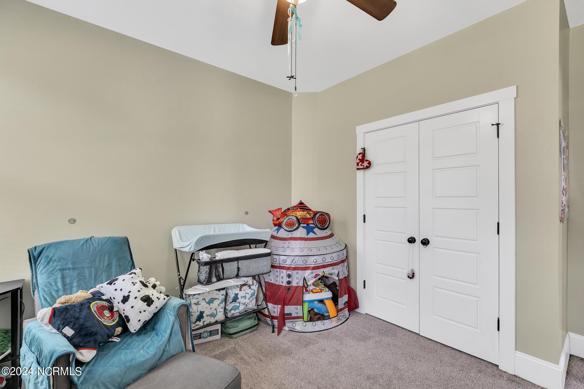 59 W Huckleberry Way