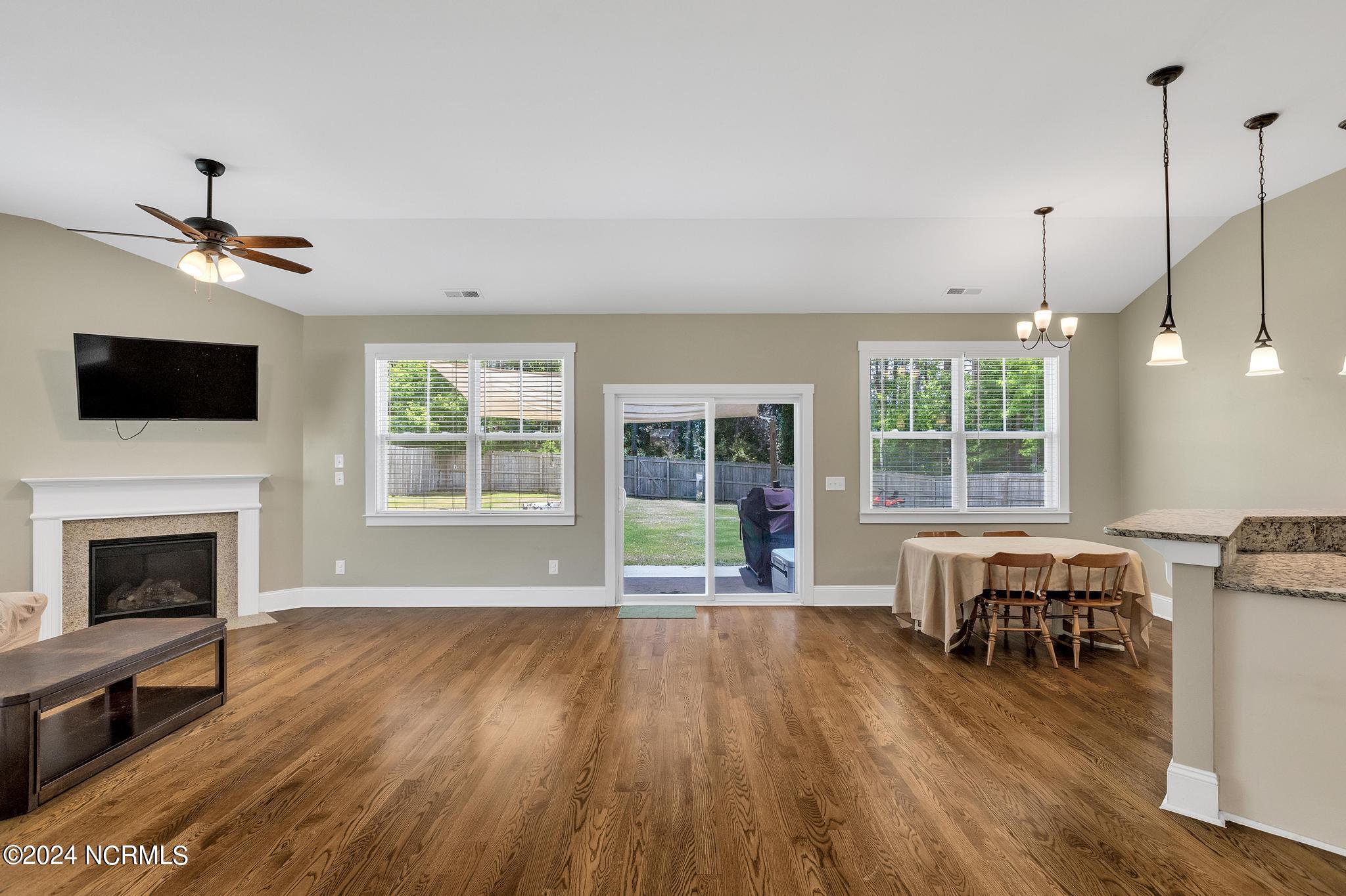 59 W Huckleberry Way