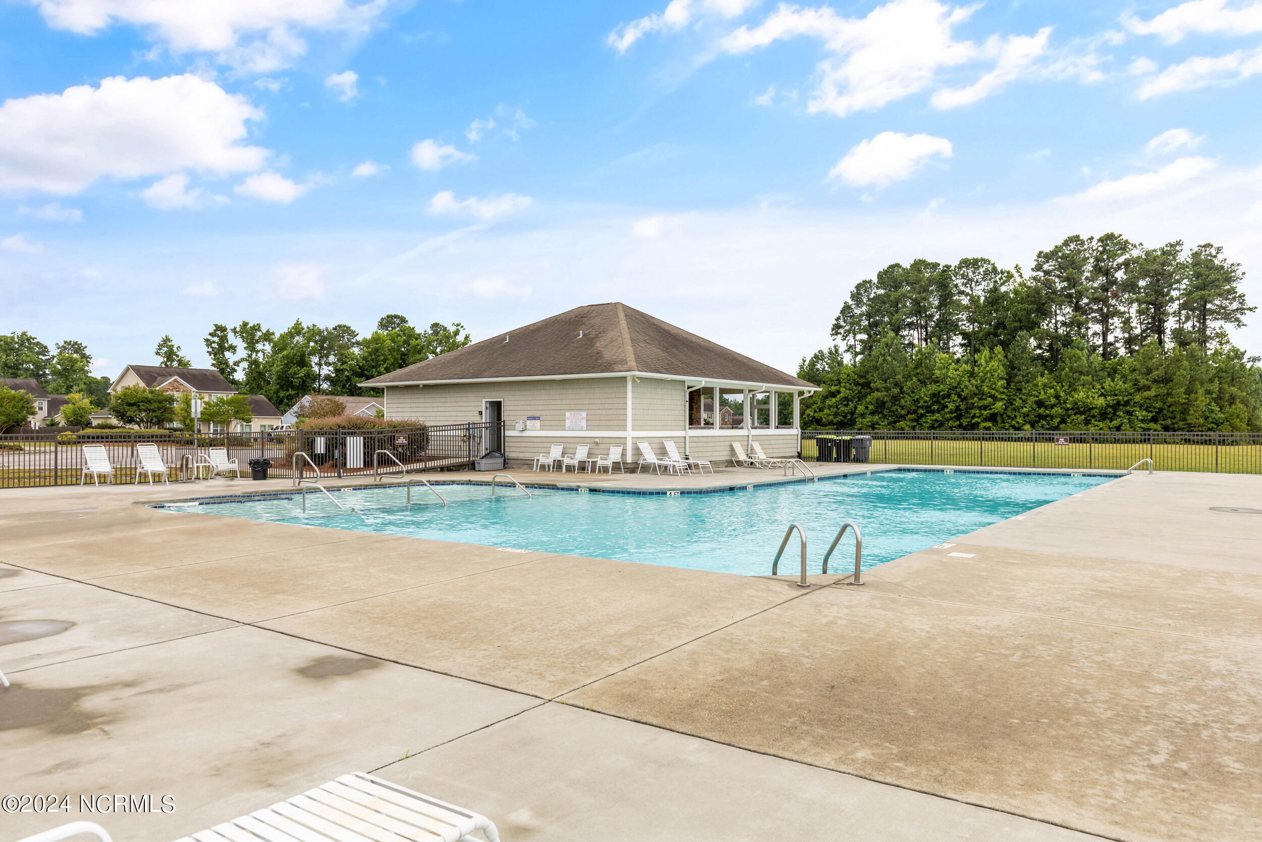 744 Buckeye Road NE