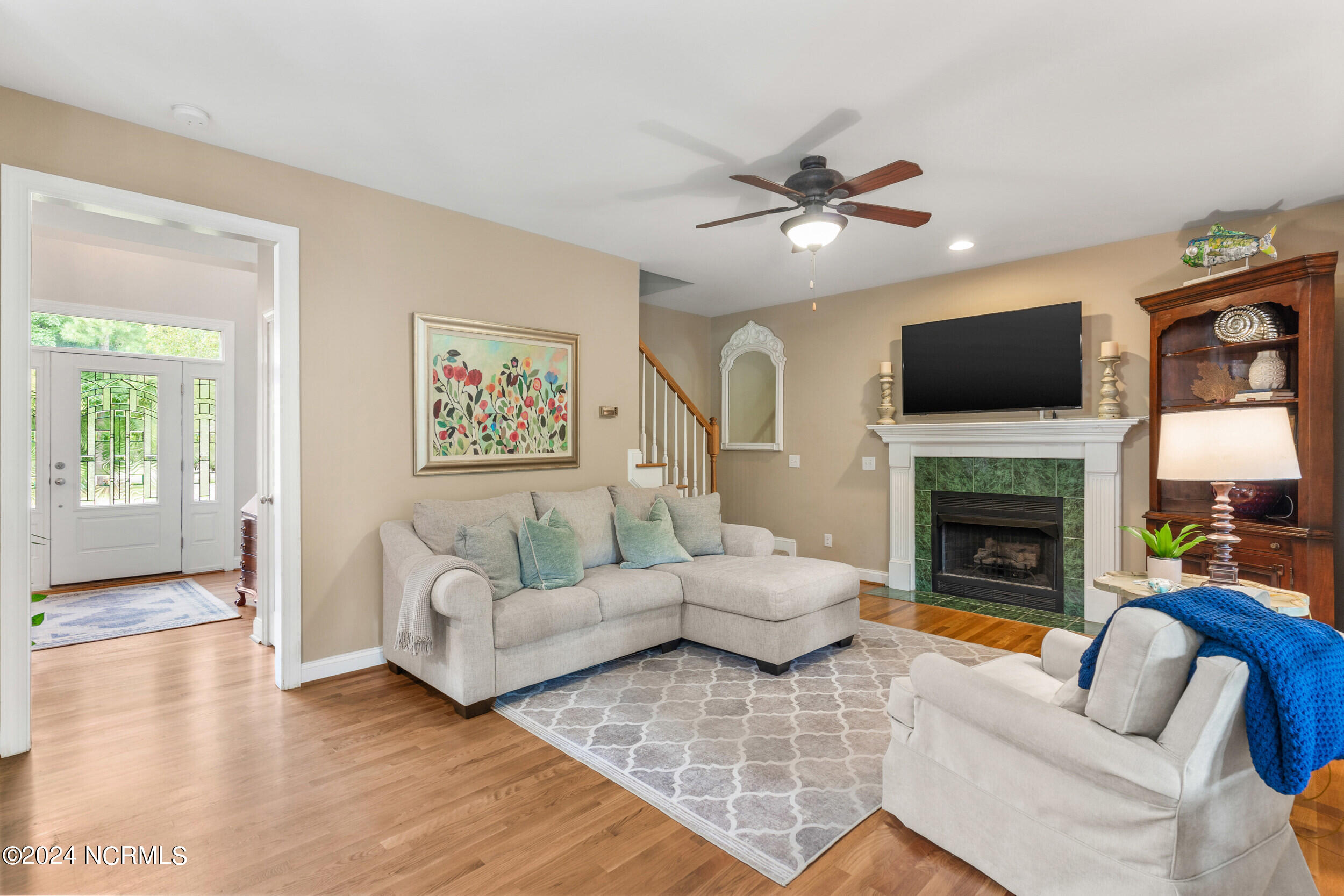 4613 Bentley Drive