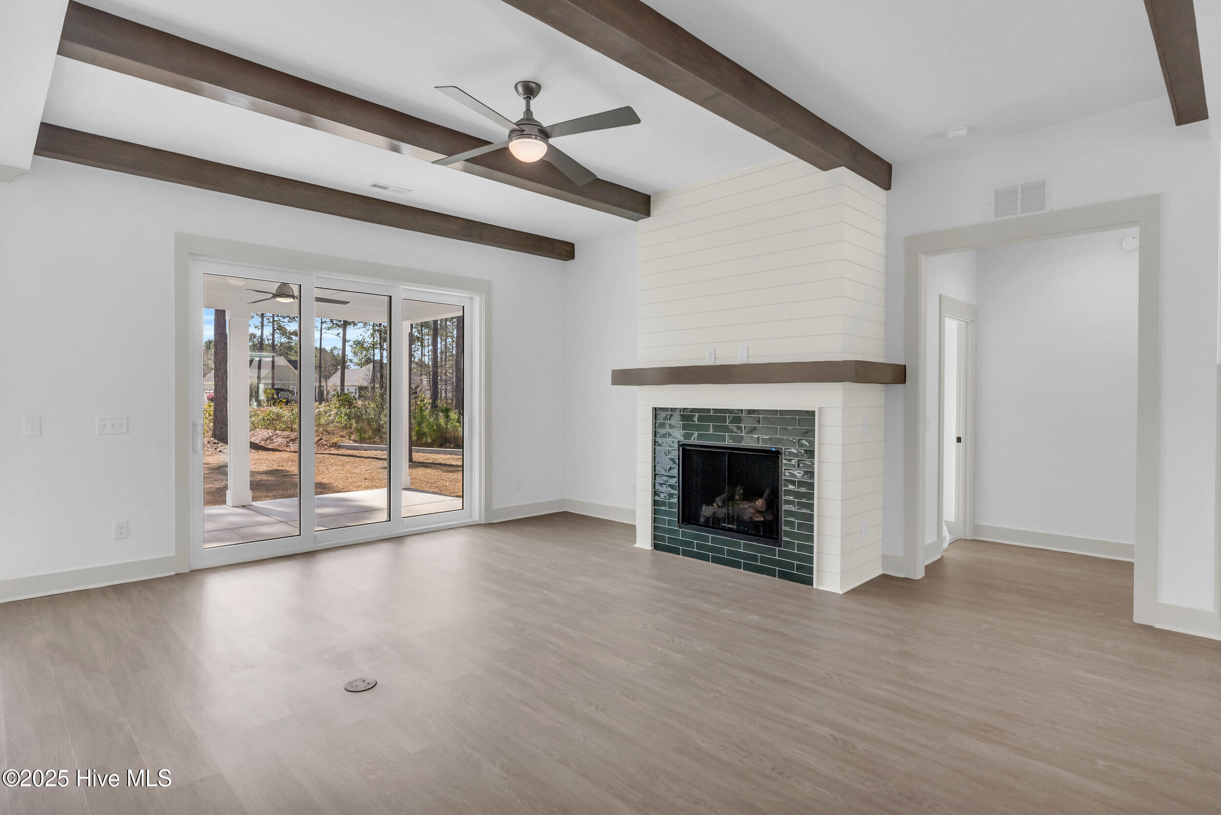 678 Breezewood Drive SE