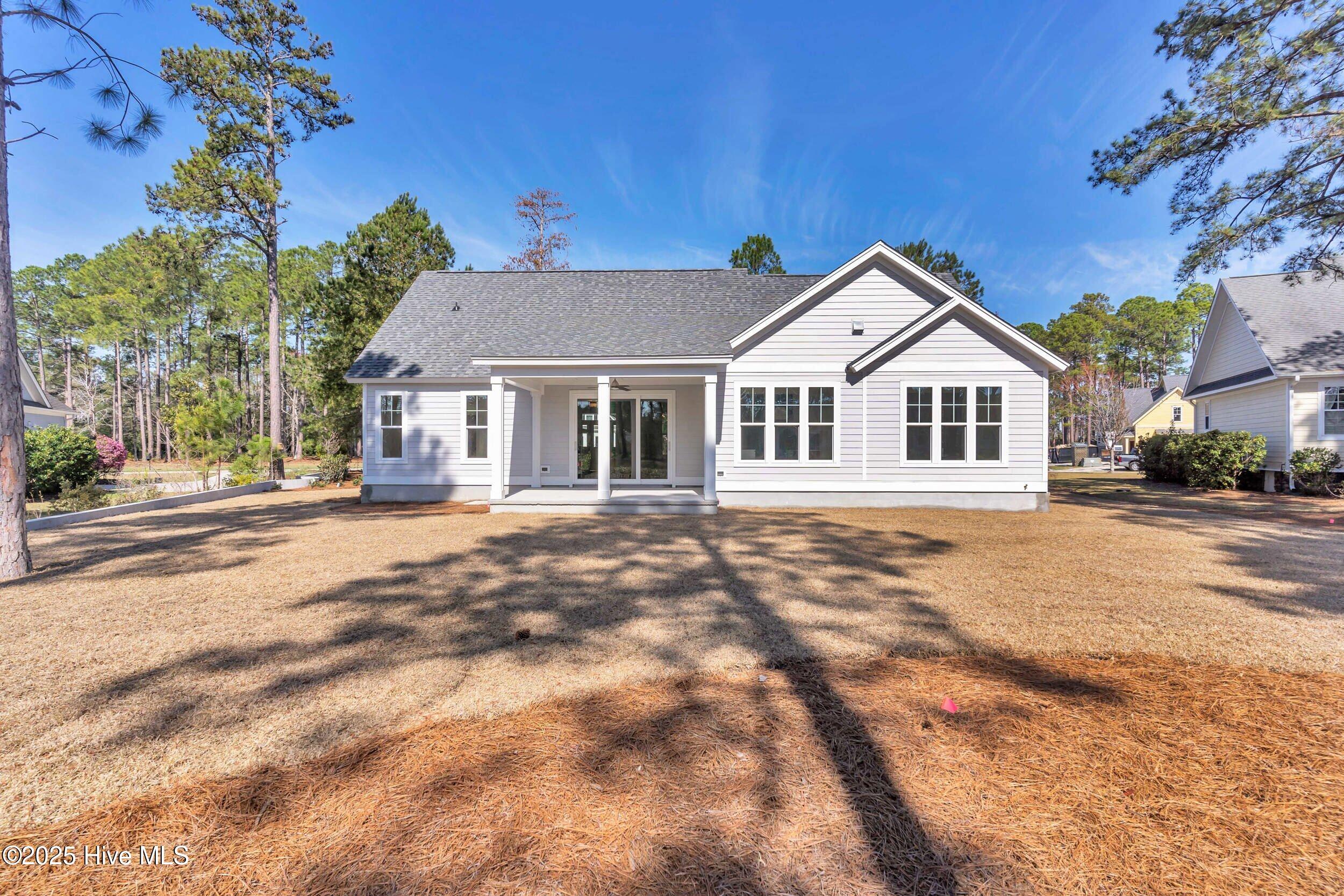 678 Breezewood Drive SE