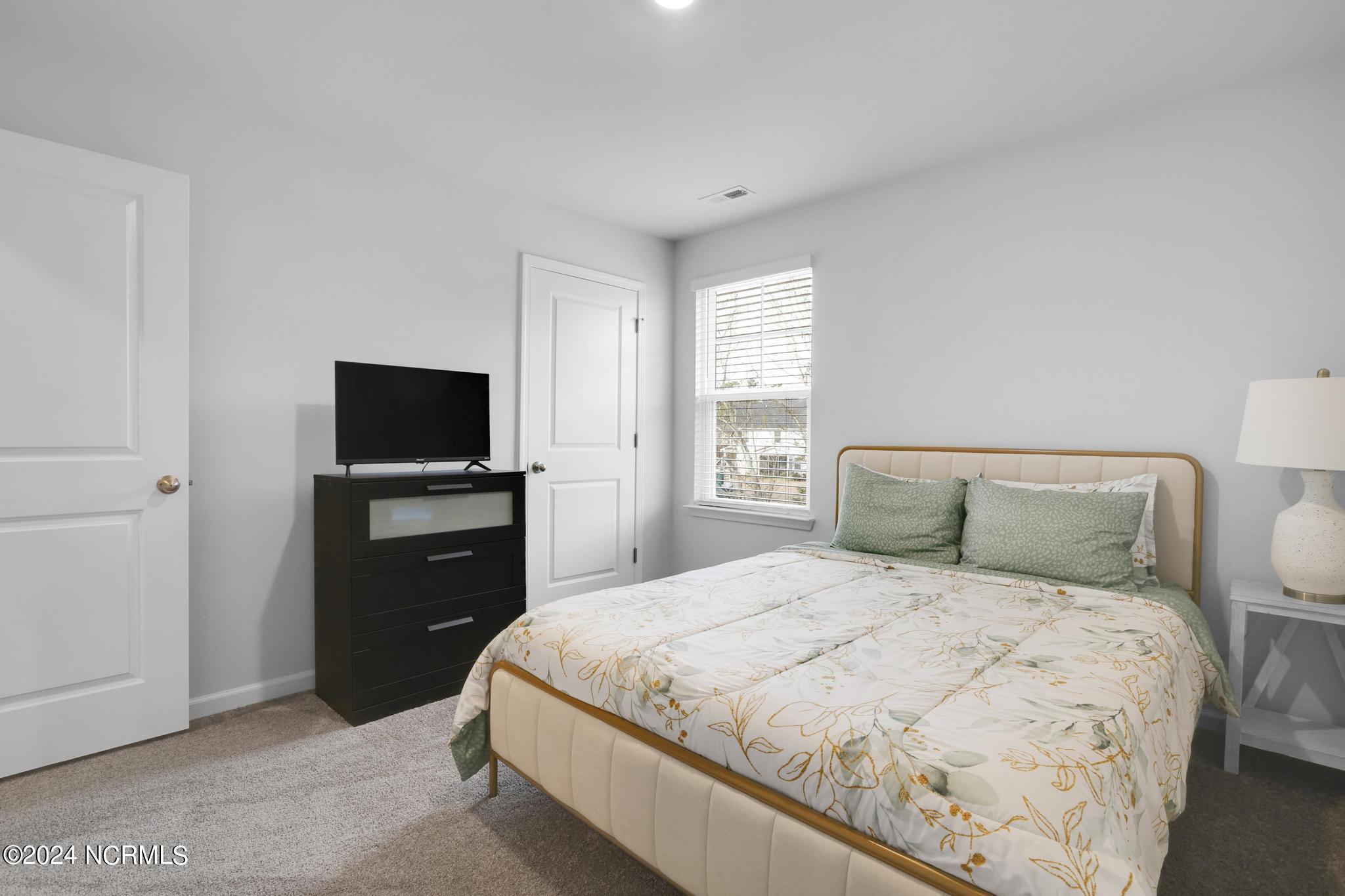 216 Avocet Way