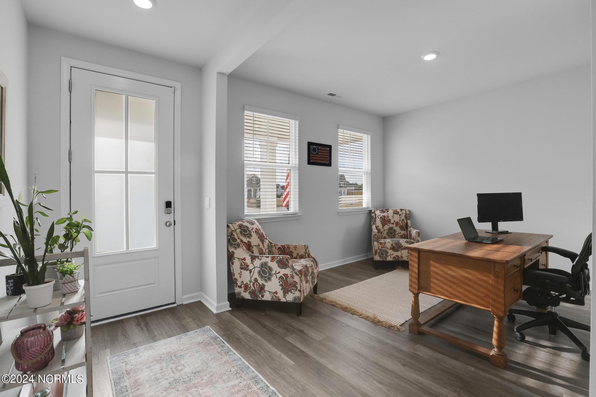 216 Avocet Way
