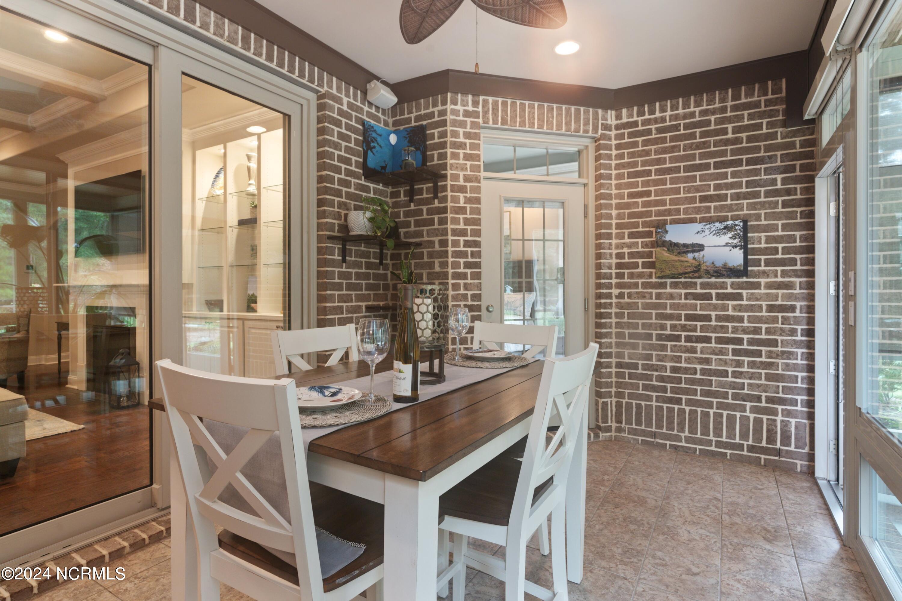 405 Jenoa Drive