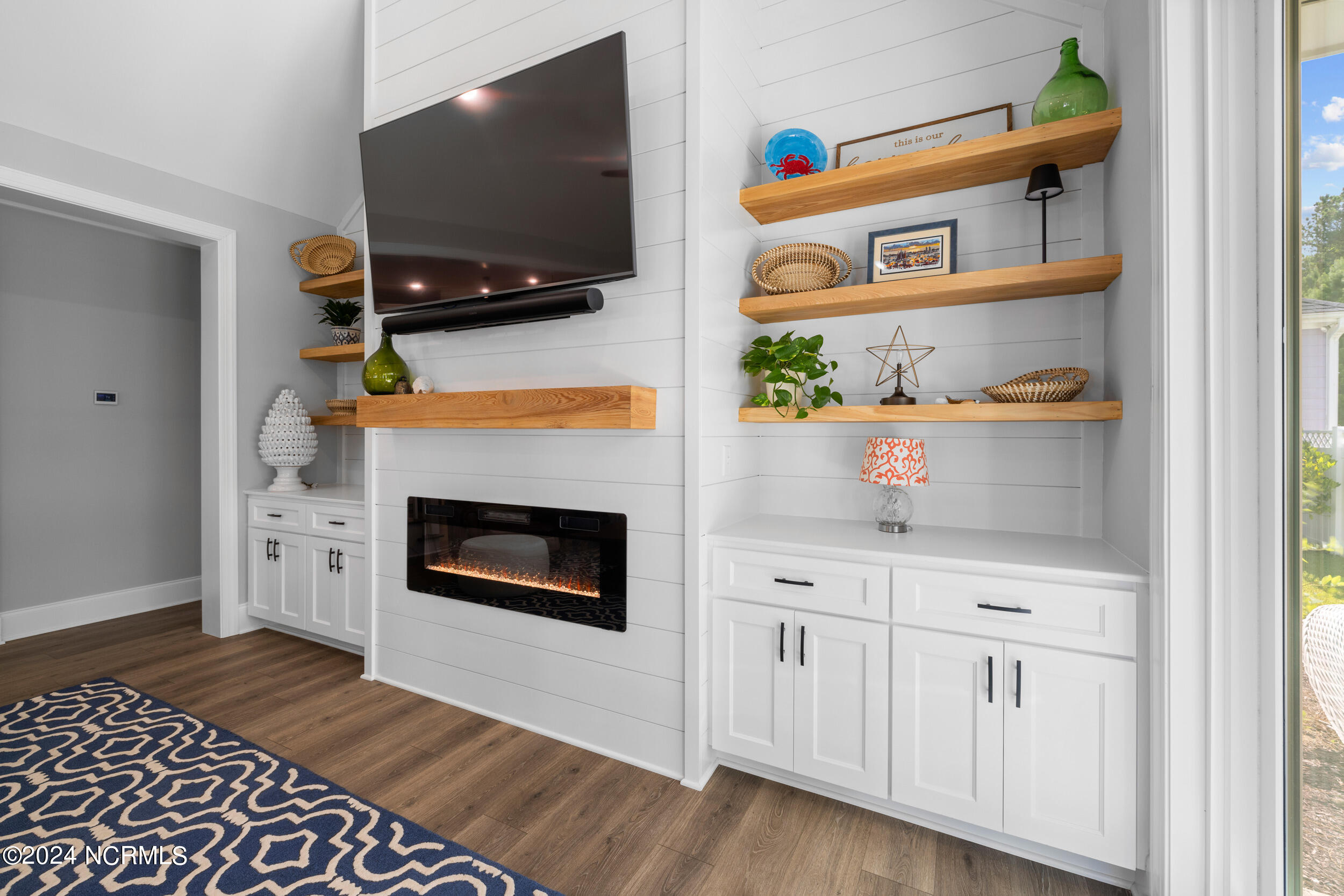 324 Summerhouse Drive