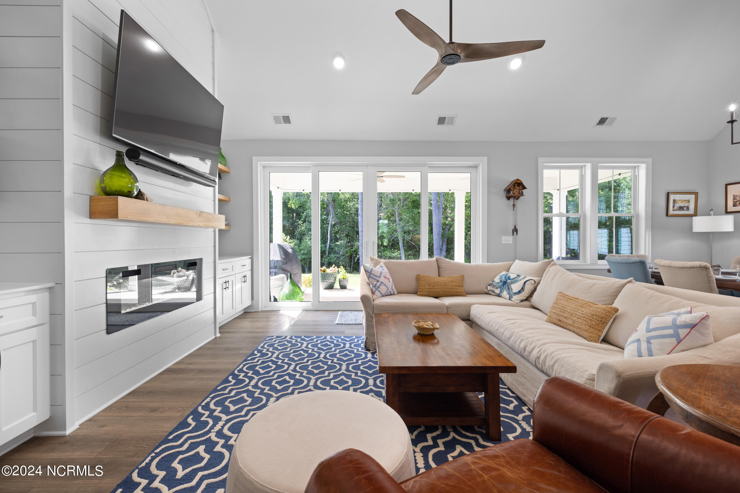 324 Summerhouse Drive