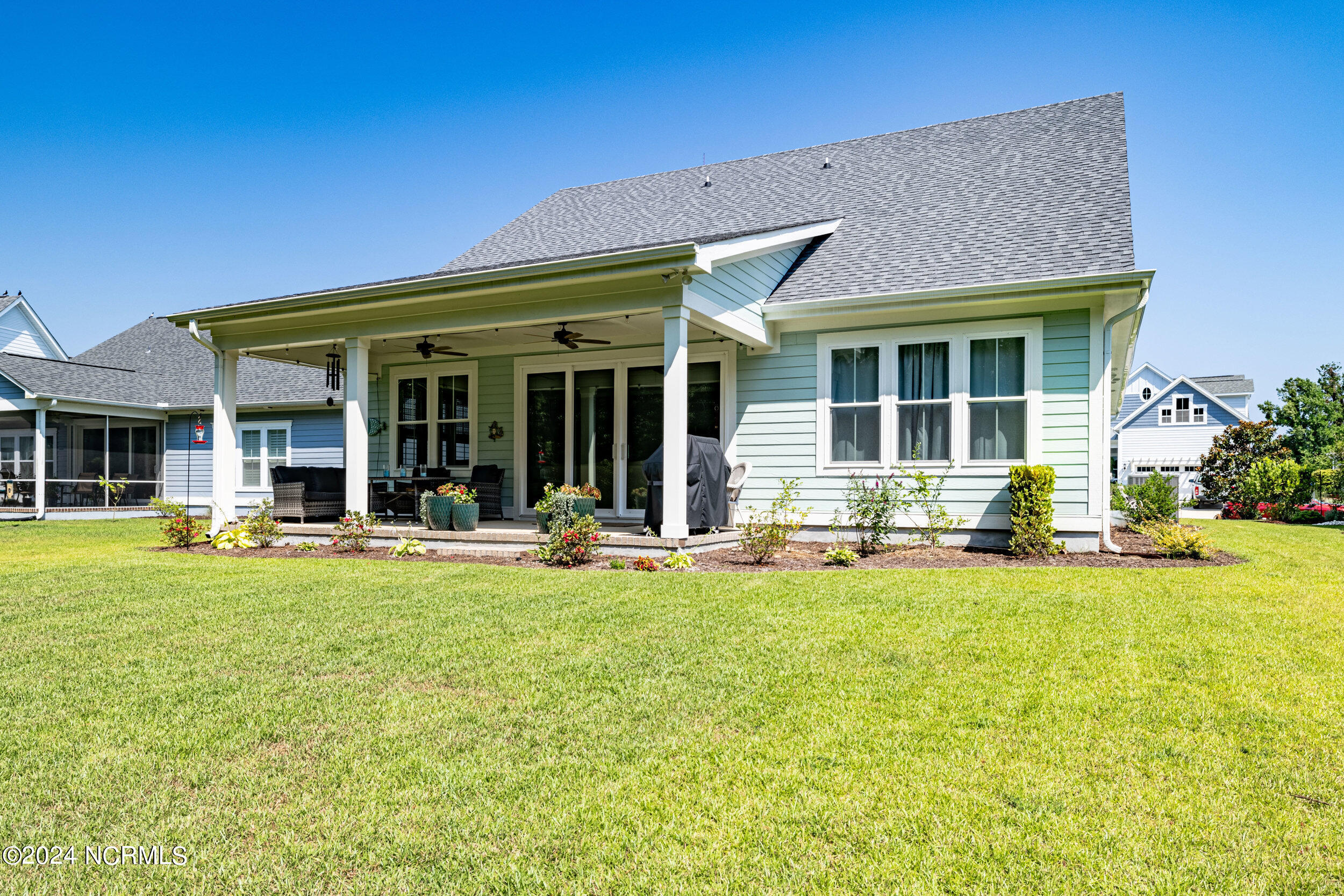 324 Summerhouse Drive