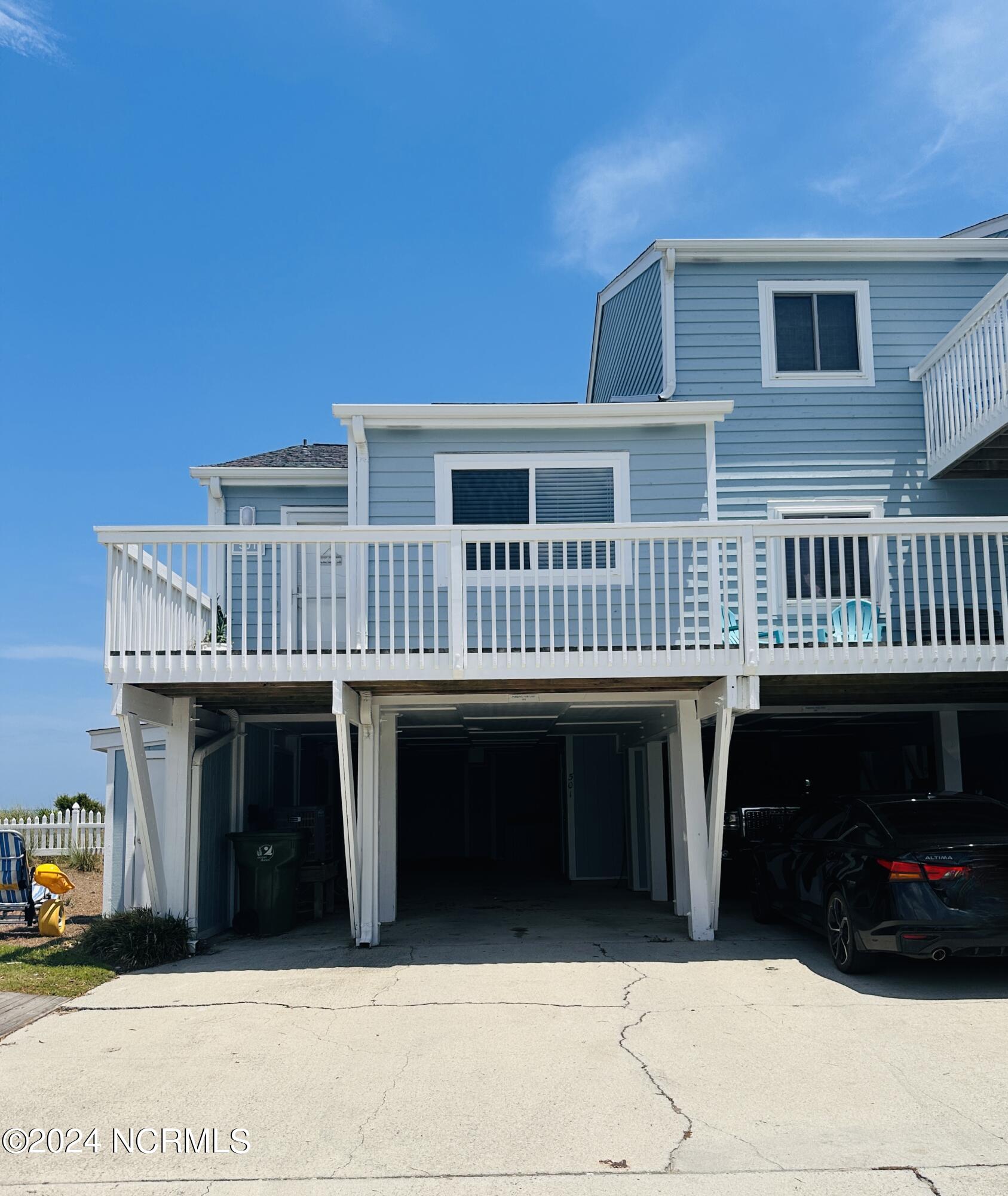 501 Pelican Court