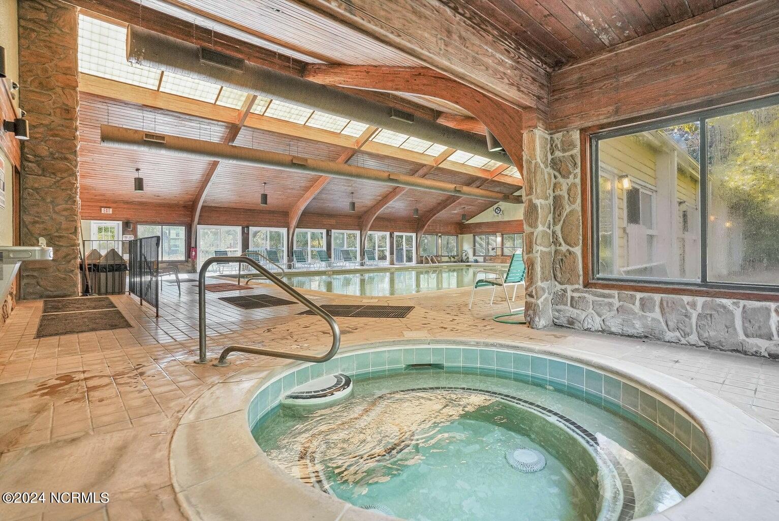 501 Pelican Court
