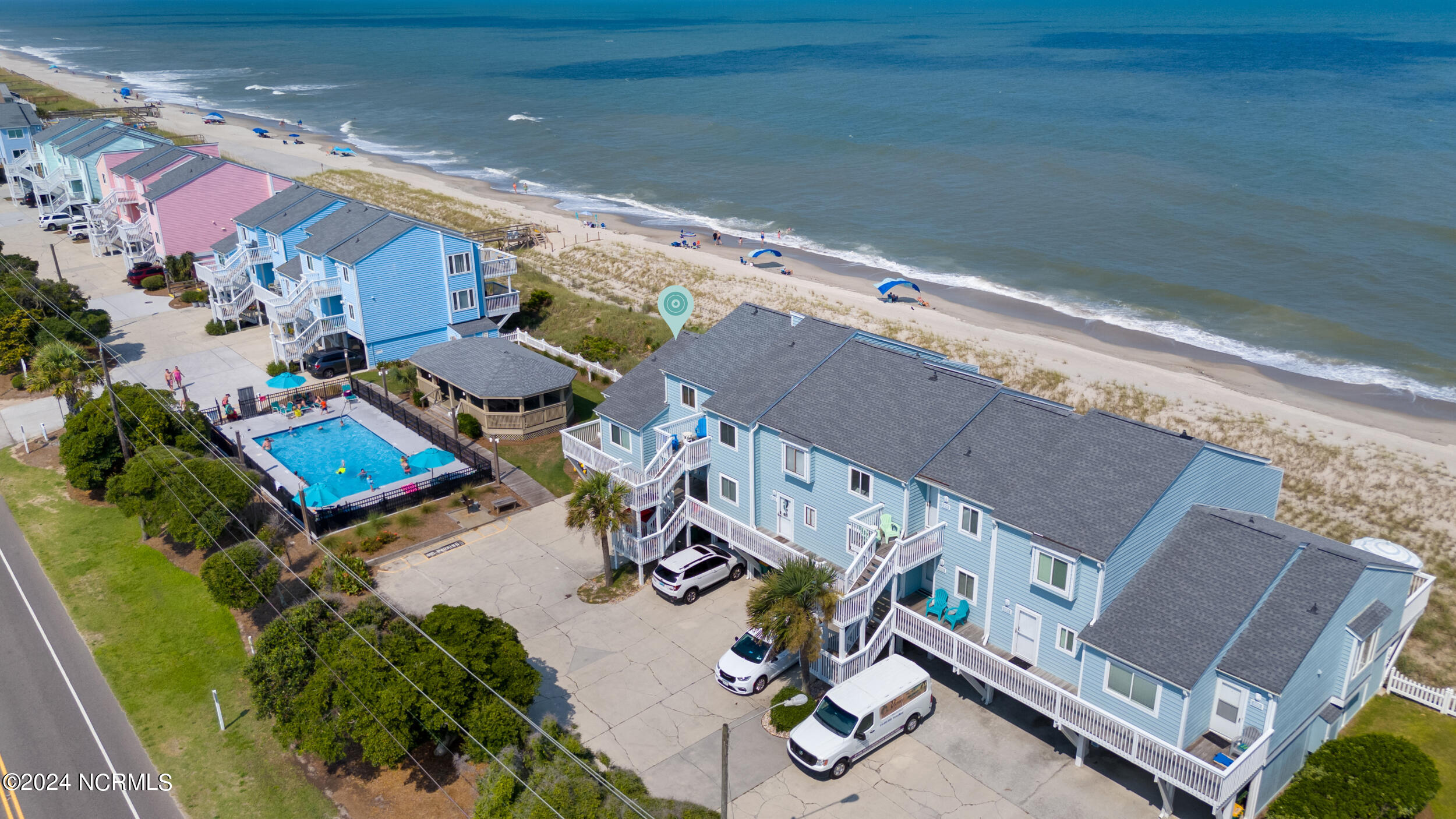 501 Pelican Court