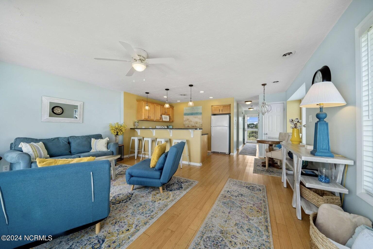 501 Pelican Court