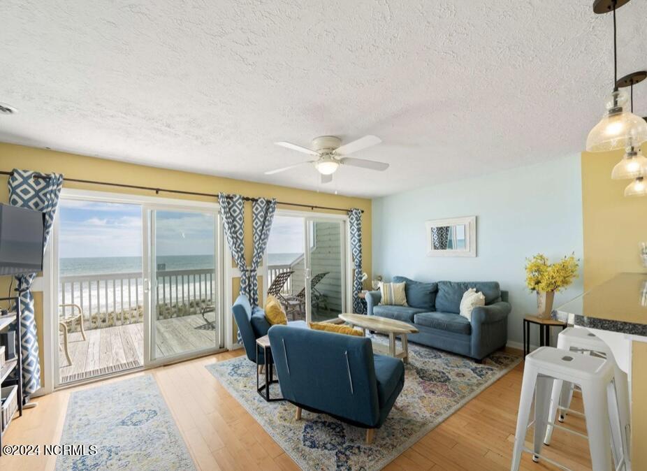501 Pelican Court