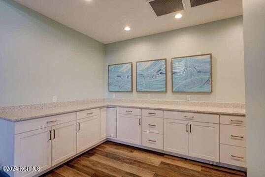 501 Pelican Court