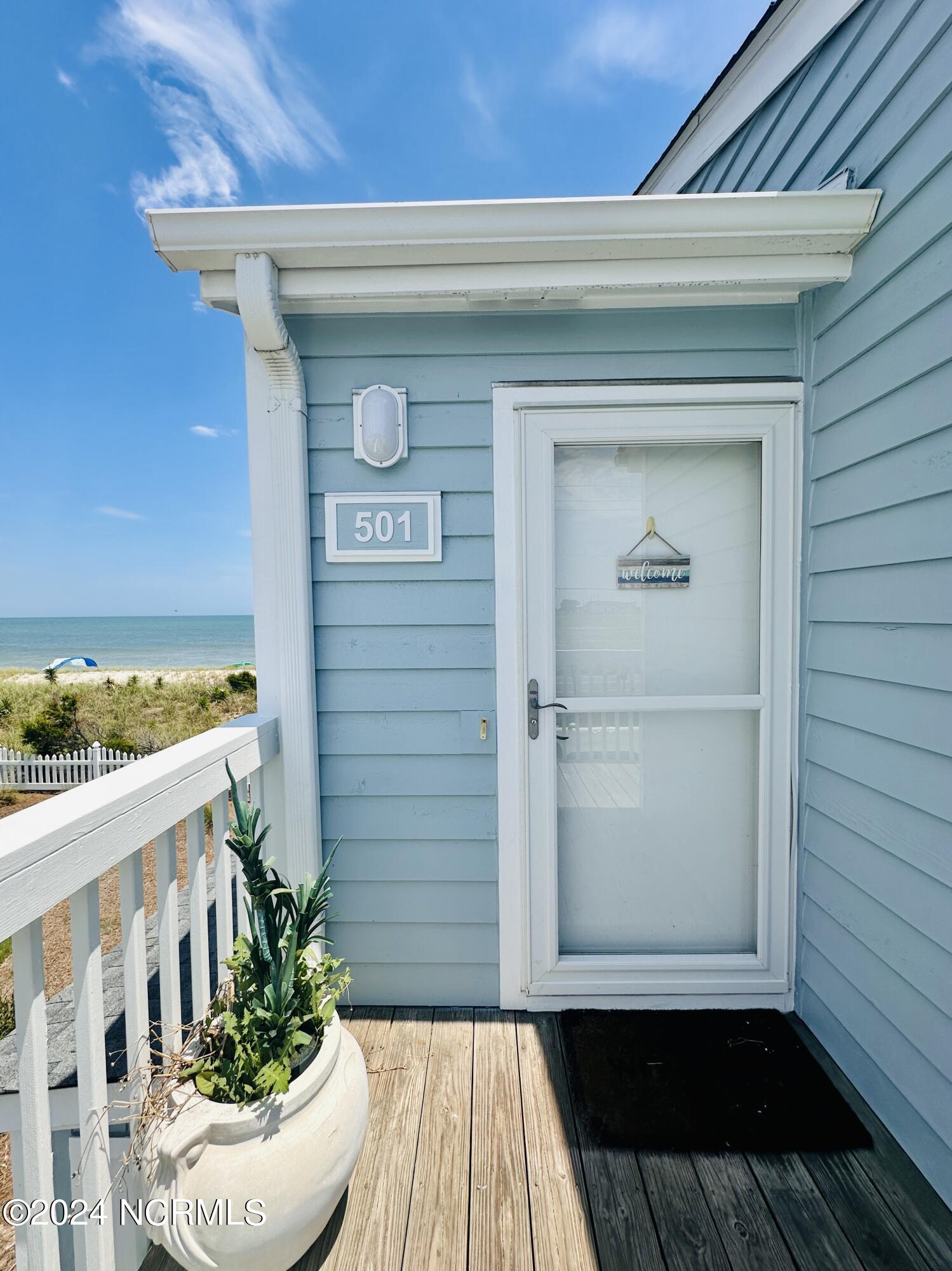 501 Pelican Court