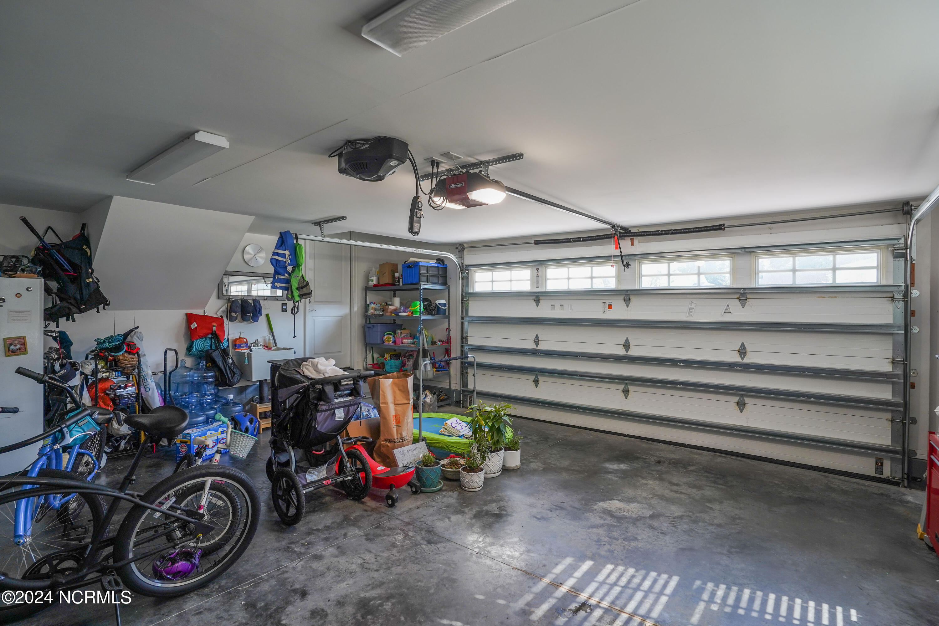 5500 Andrews Reach Loop