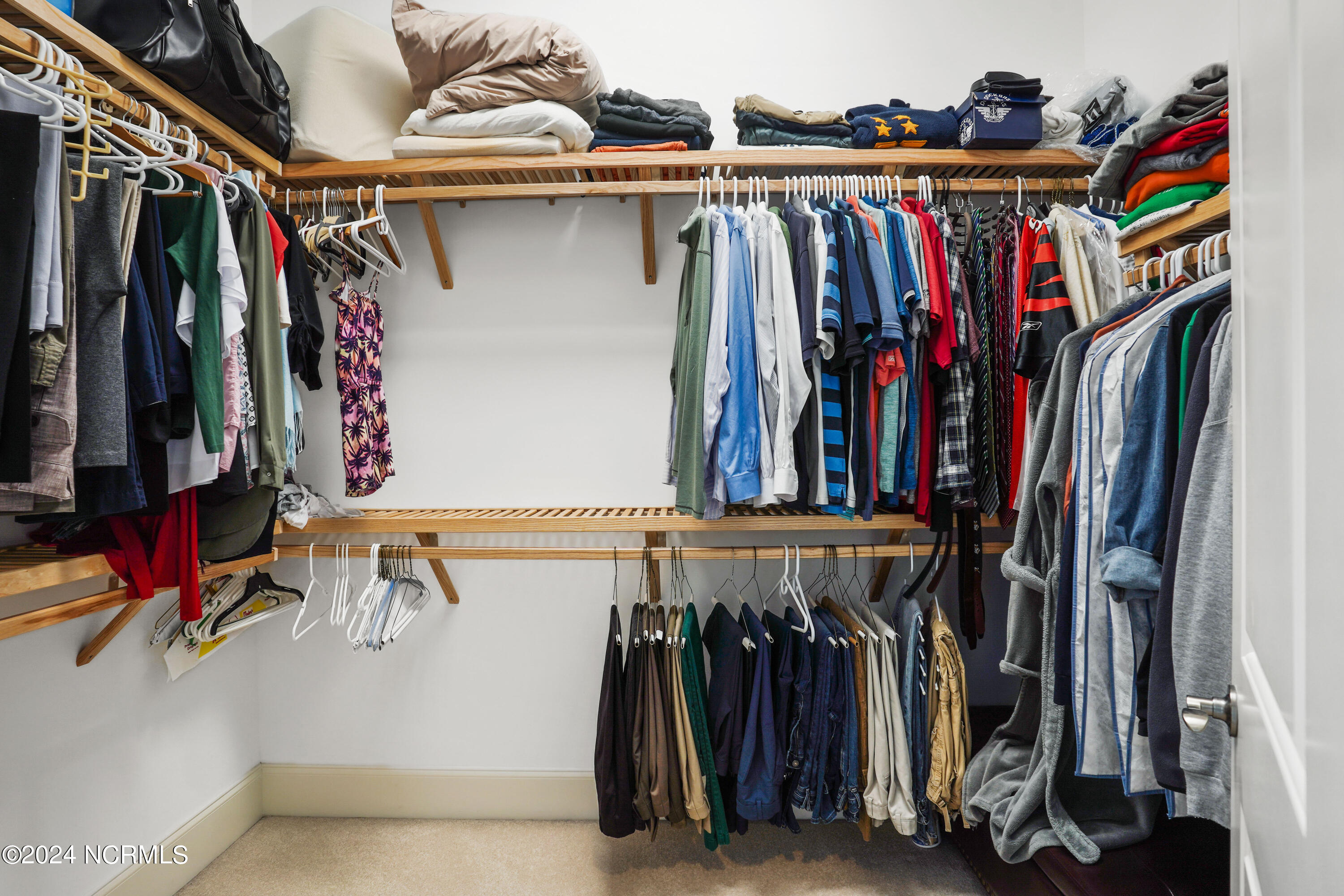 5500 Andrews Reach Loop