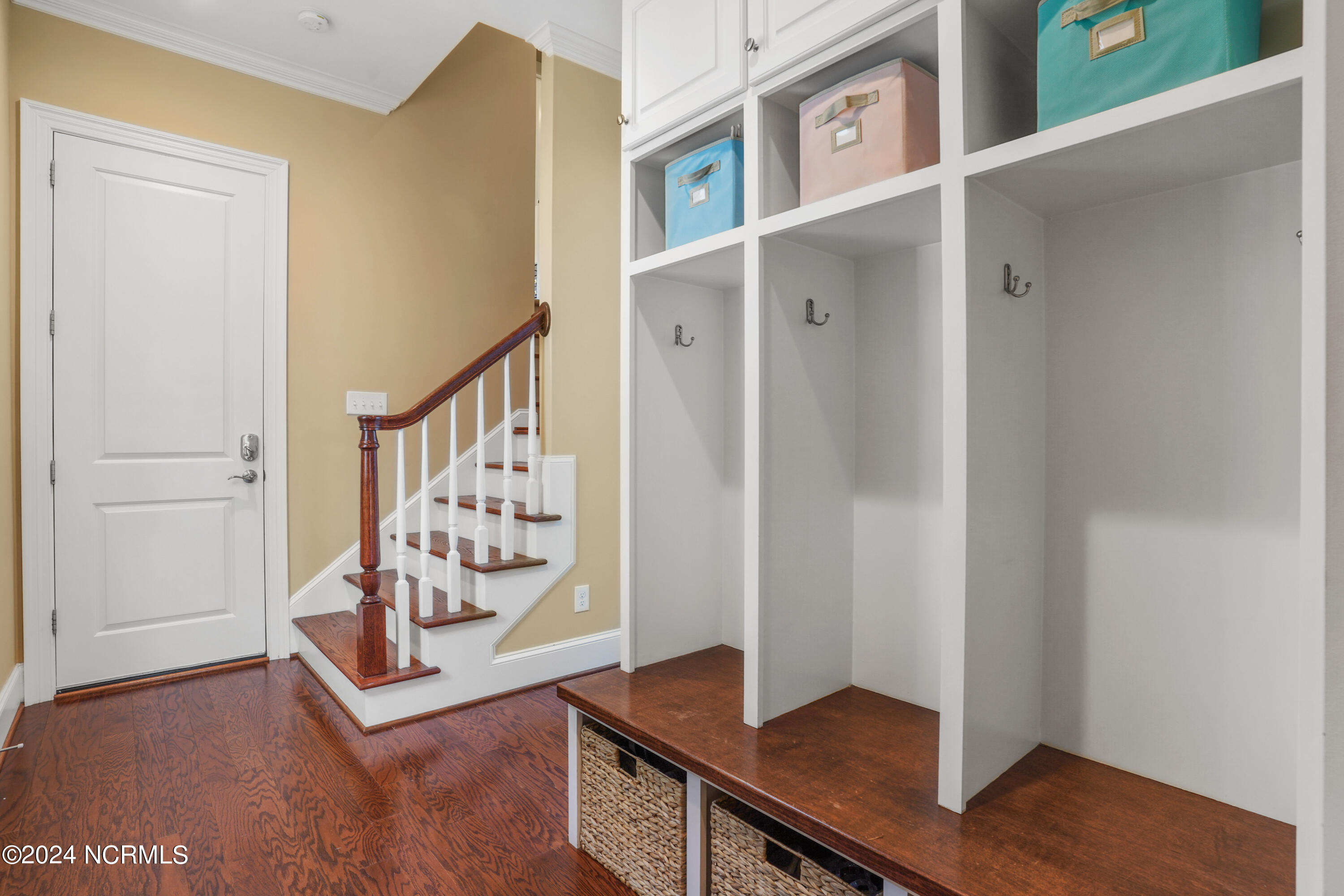 5500 Andrews Reach Loop