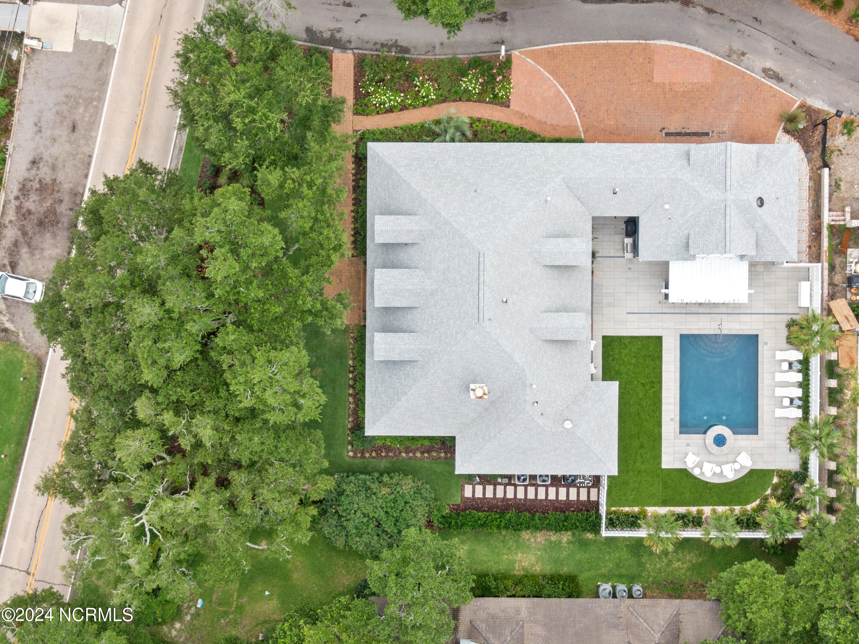 7321 Gray Gables Lane