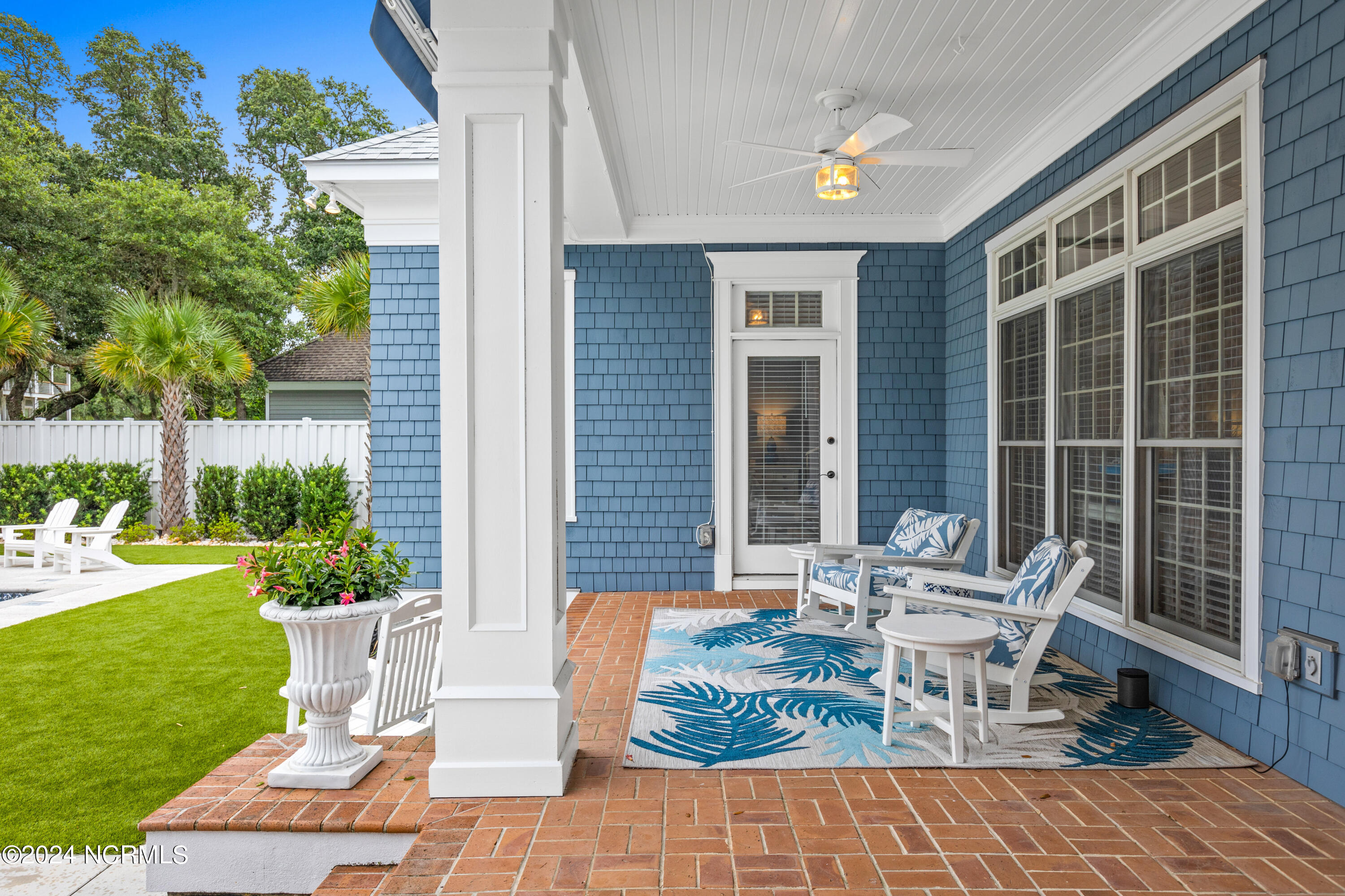 7321 Gray Gables Lane