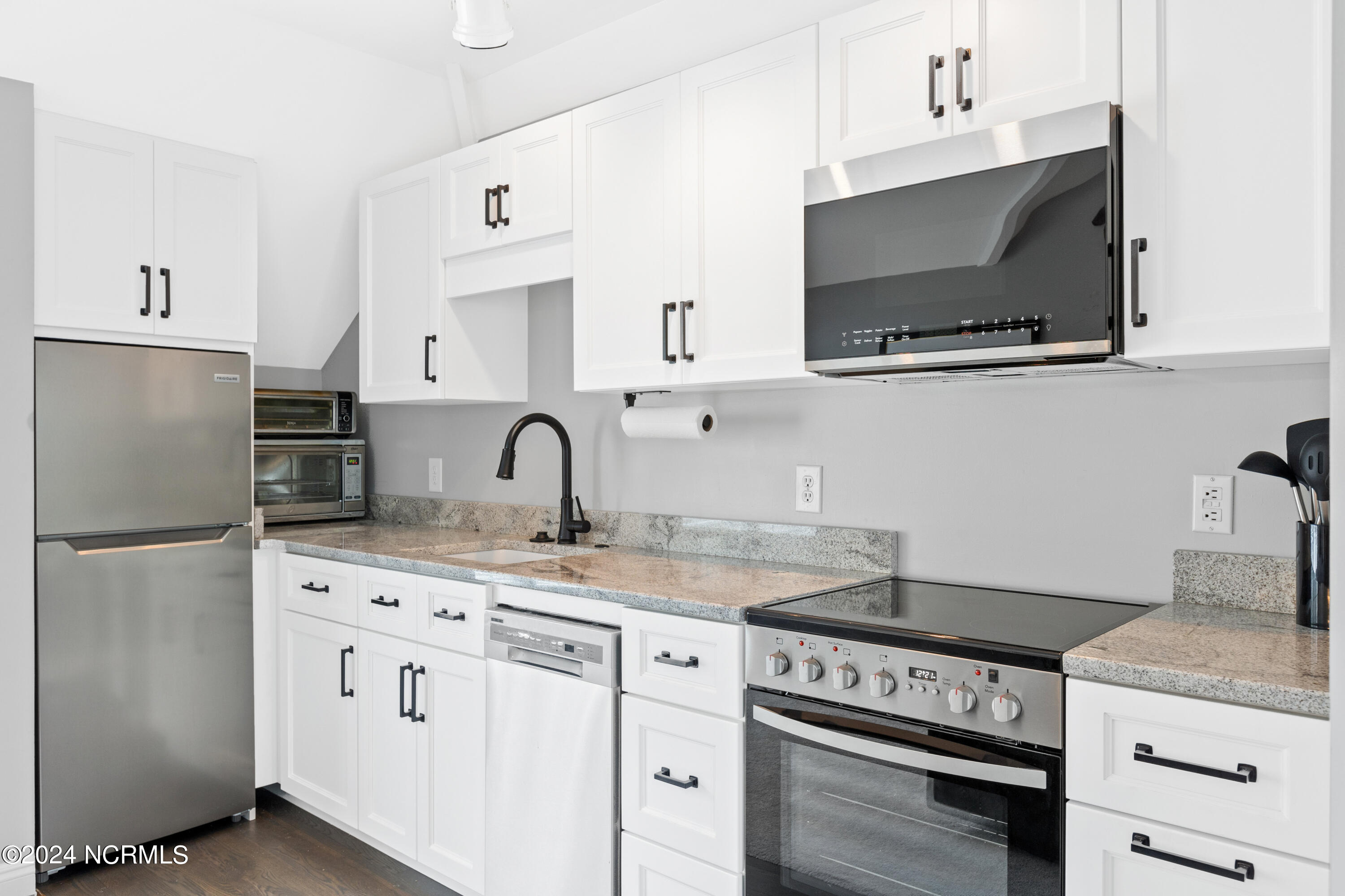 7321 Gray Gables Lane