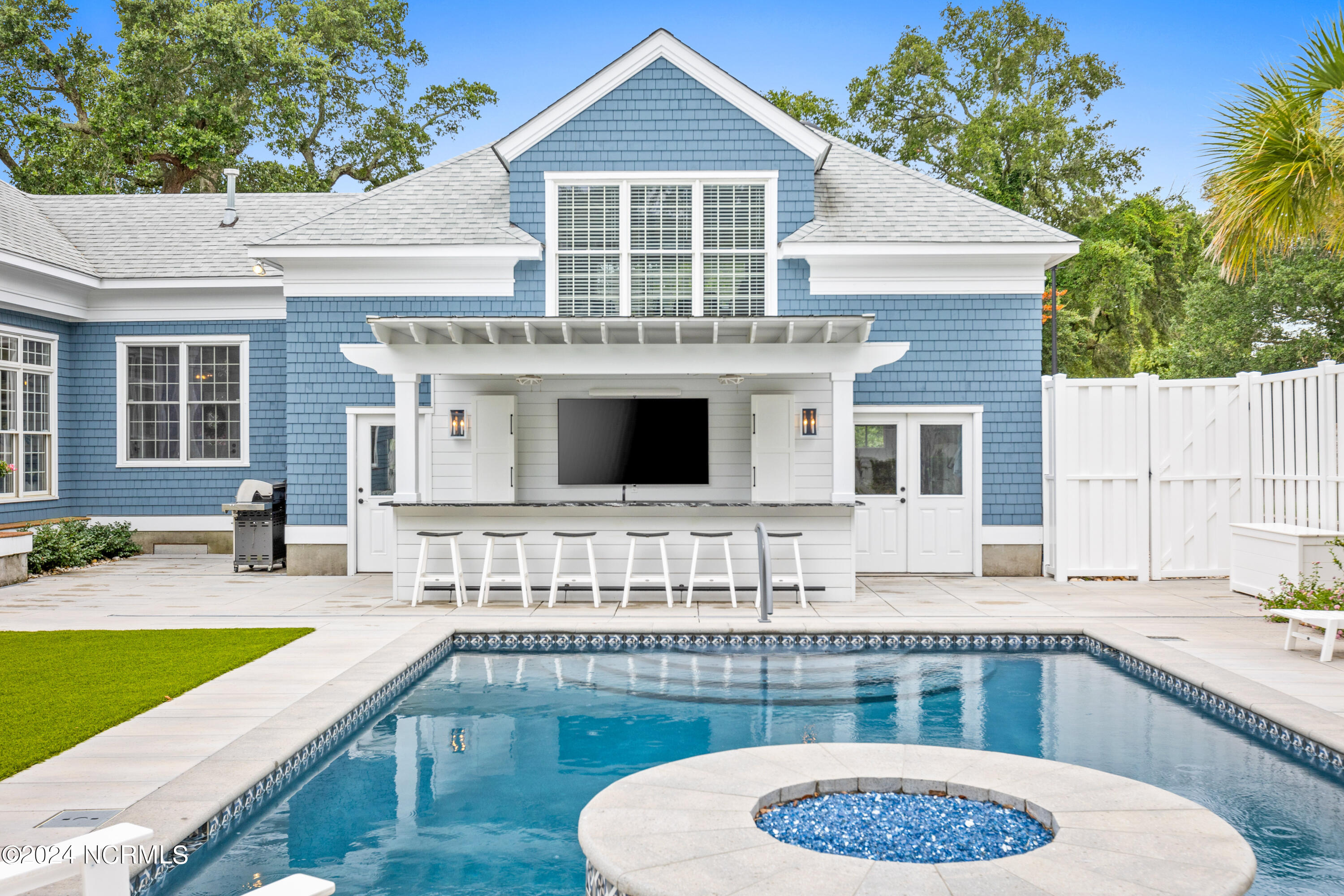 7321 Gray Gables Lane