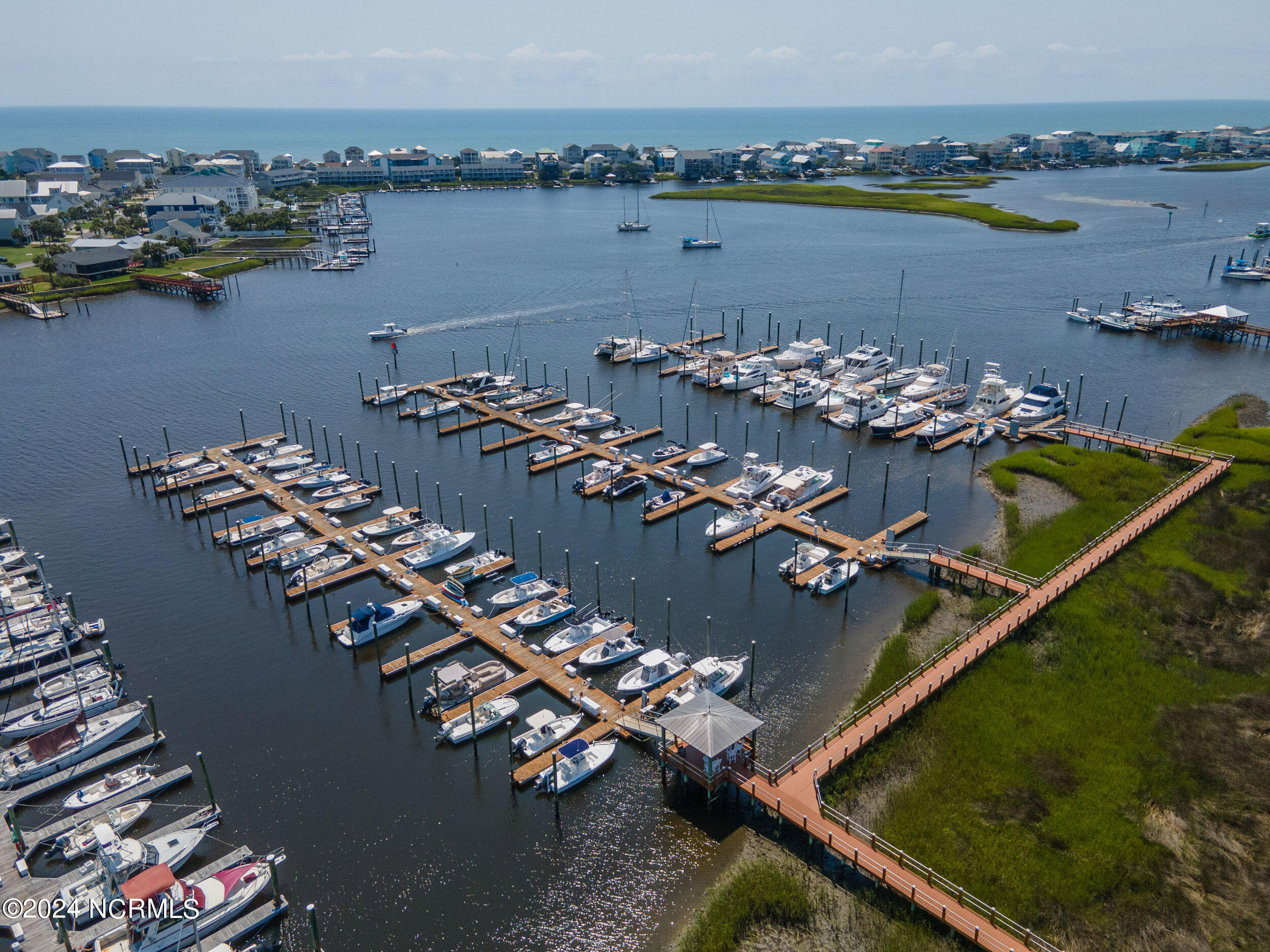 222 Silver Sloop Way