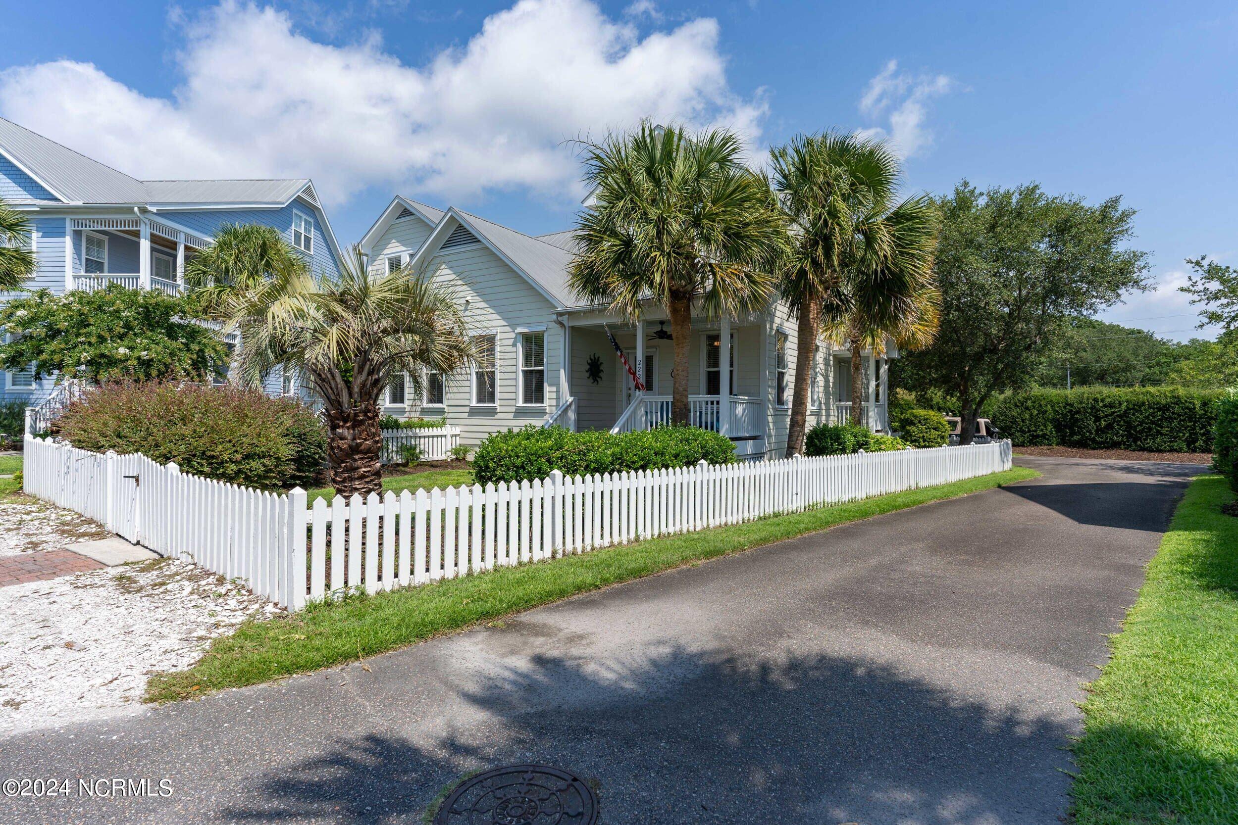 222 Silver Sloop Way