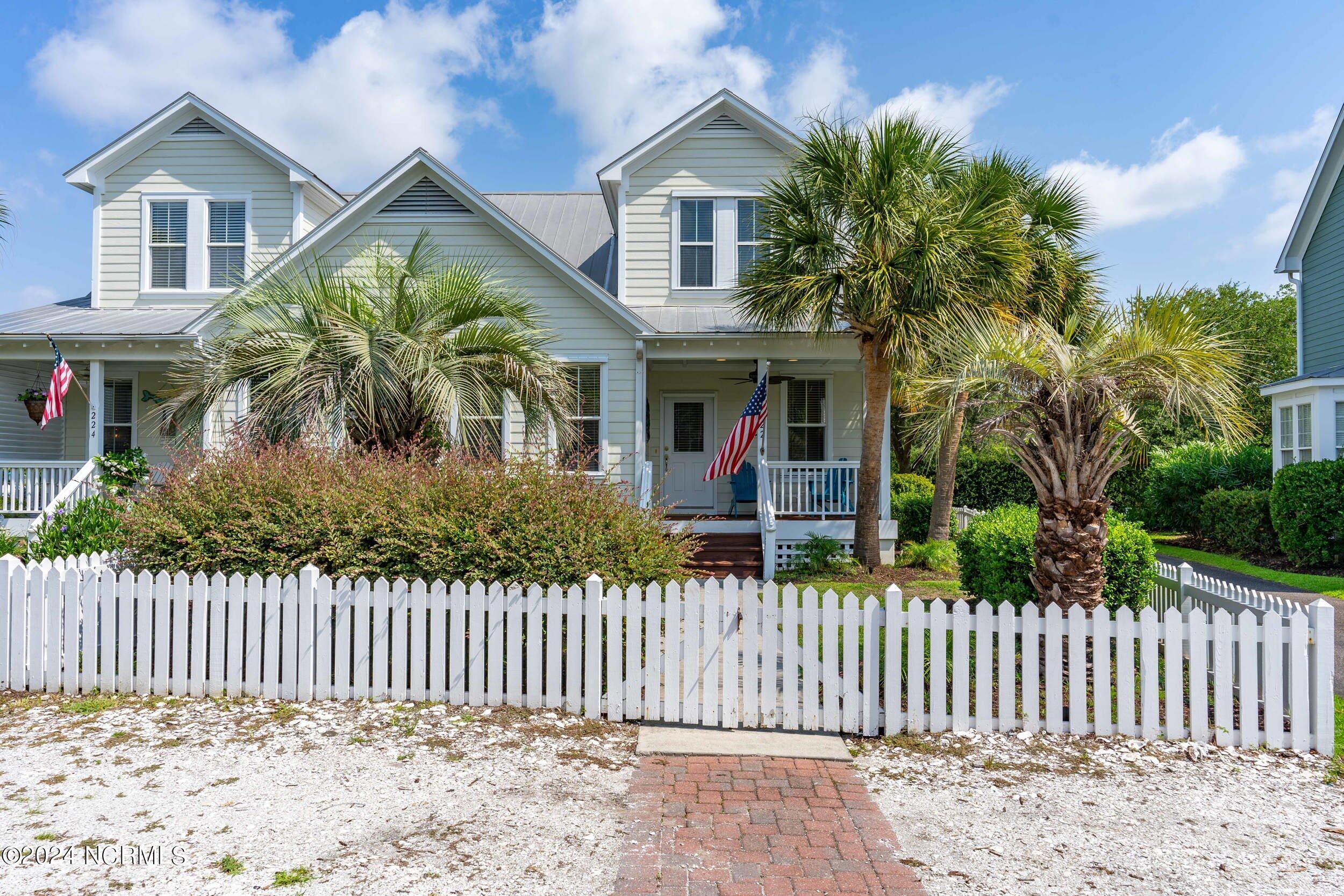 222 Silver Sloop Way