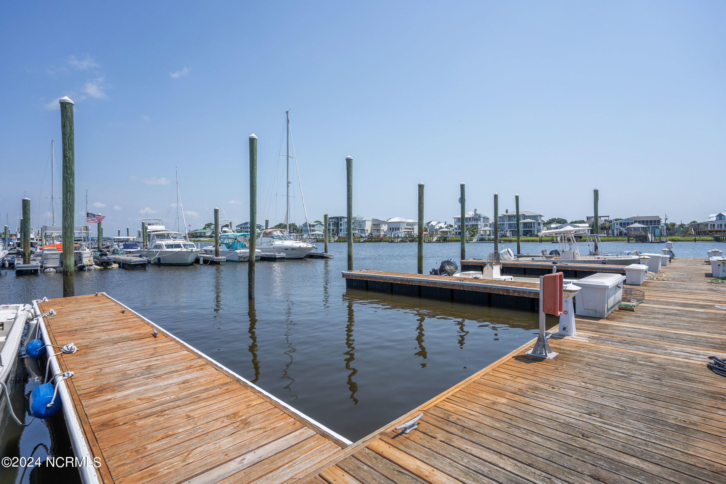 222 Silver Sloop Way