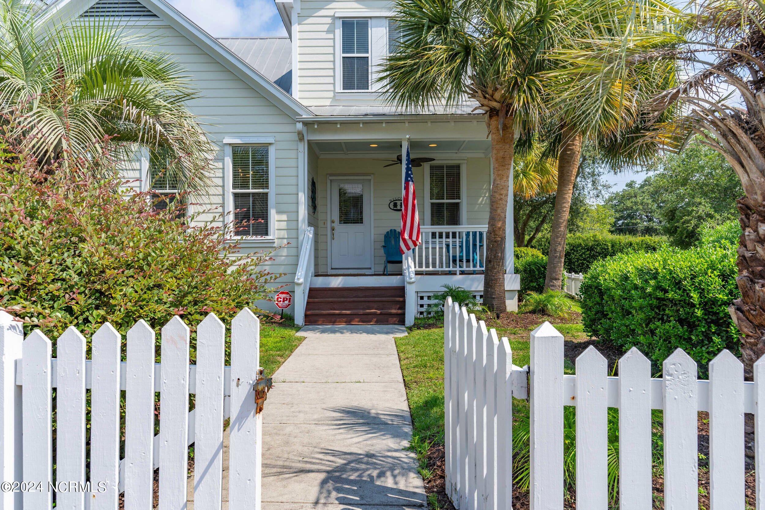 222 Silver Sloop Way