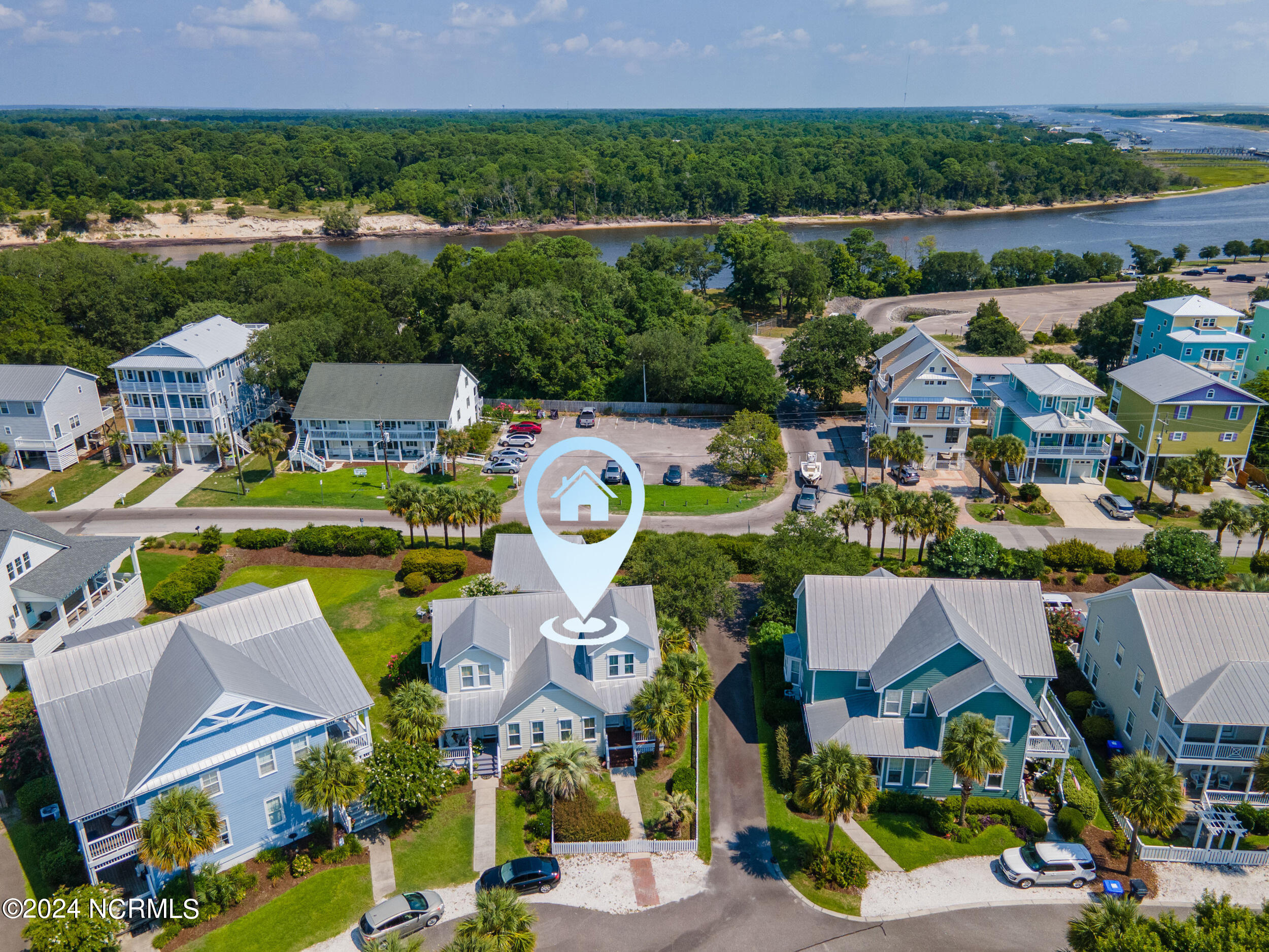 222 Silver Sloop Way