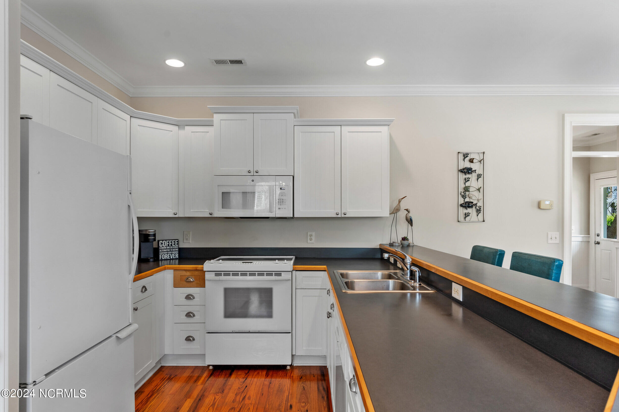 222 Silver Sloop Way