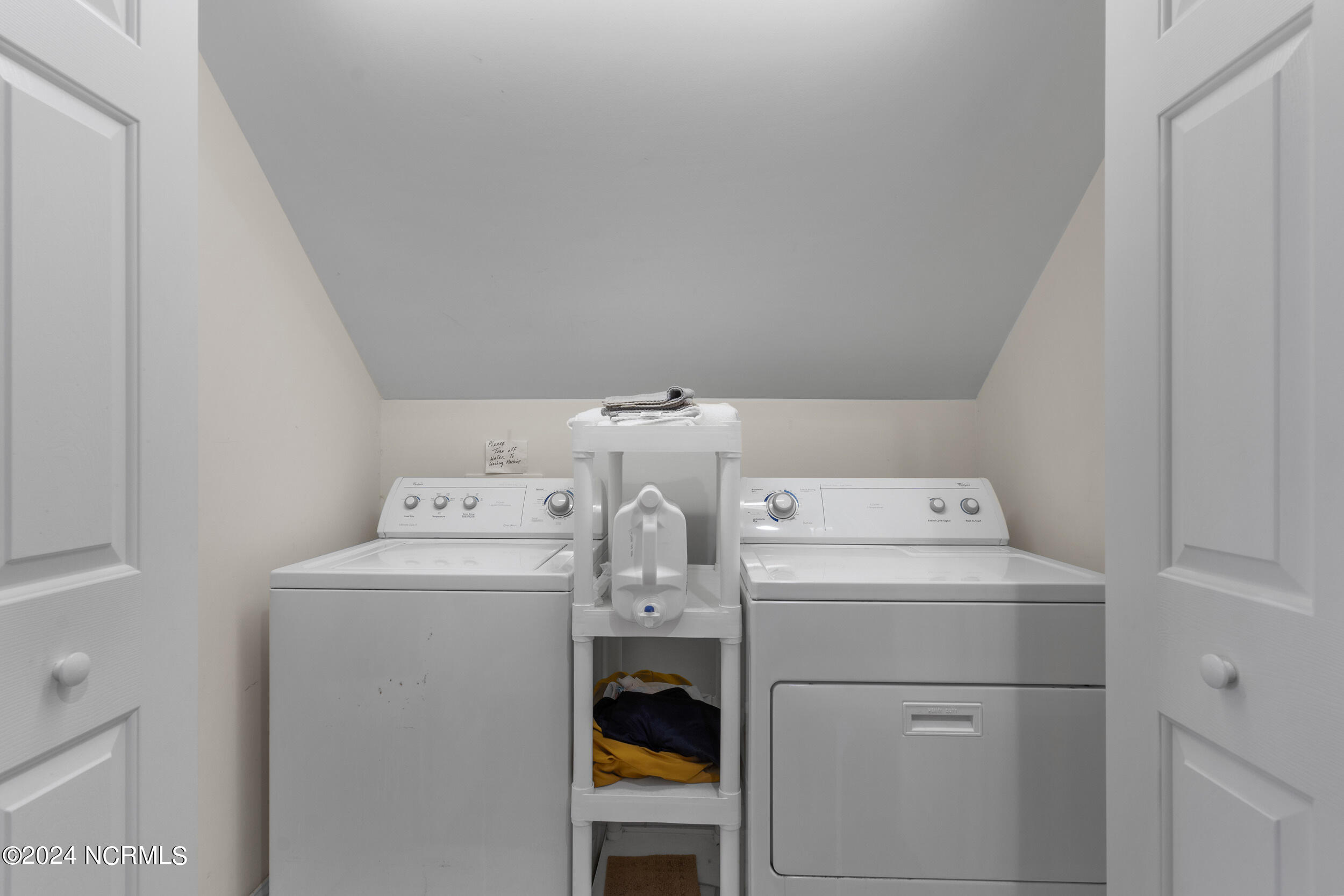 222 Silver Sloop Way