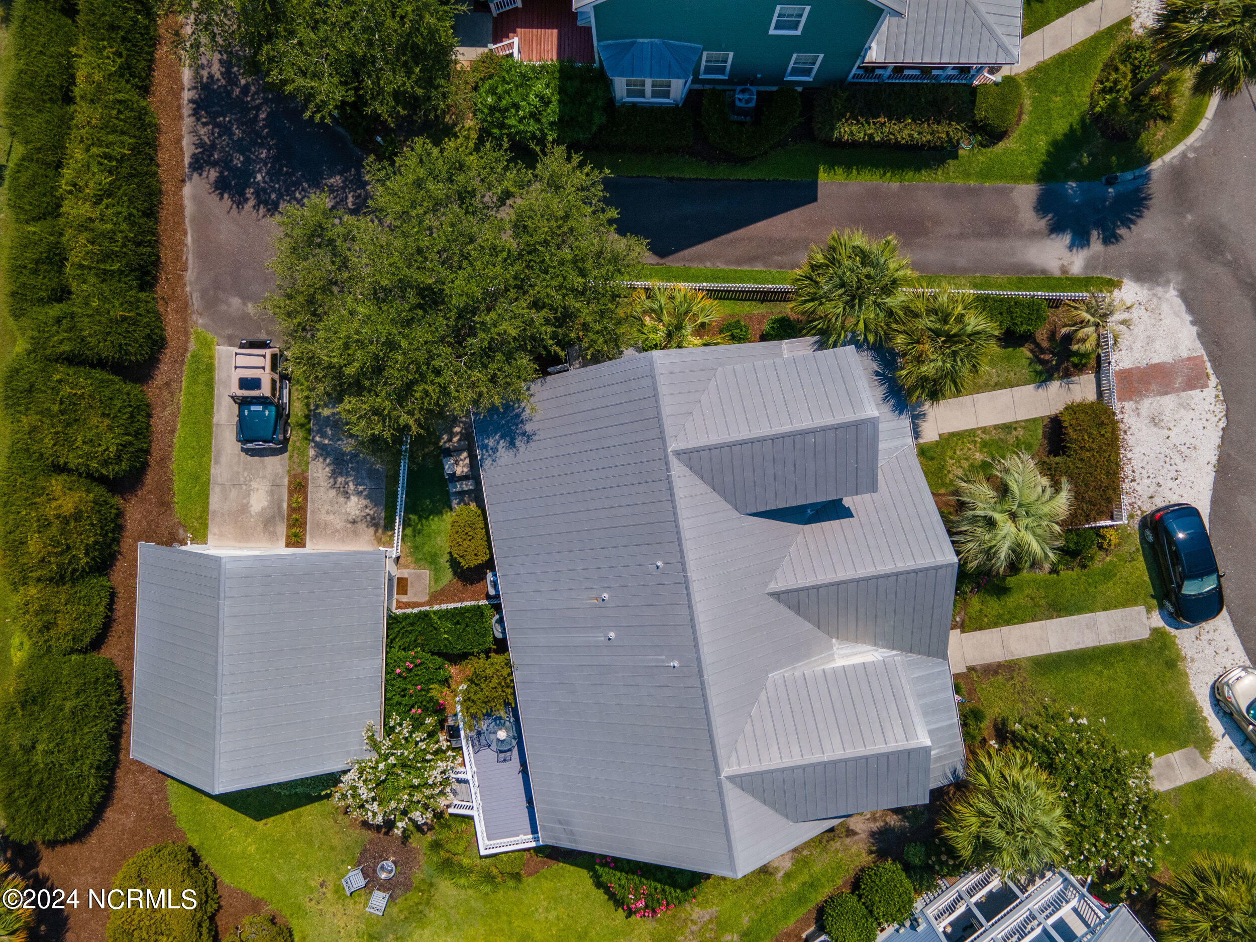 222 Silver Sloop Way