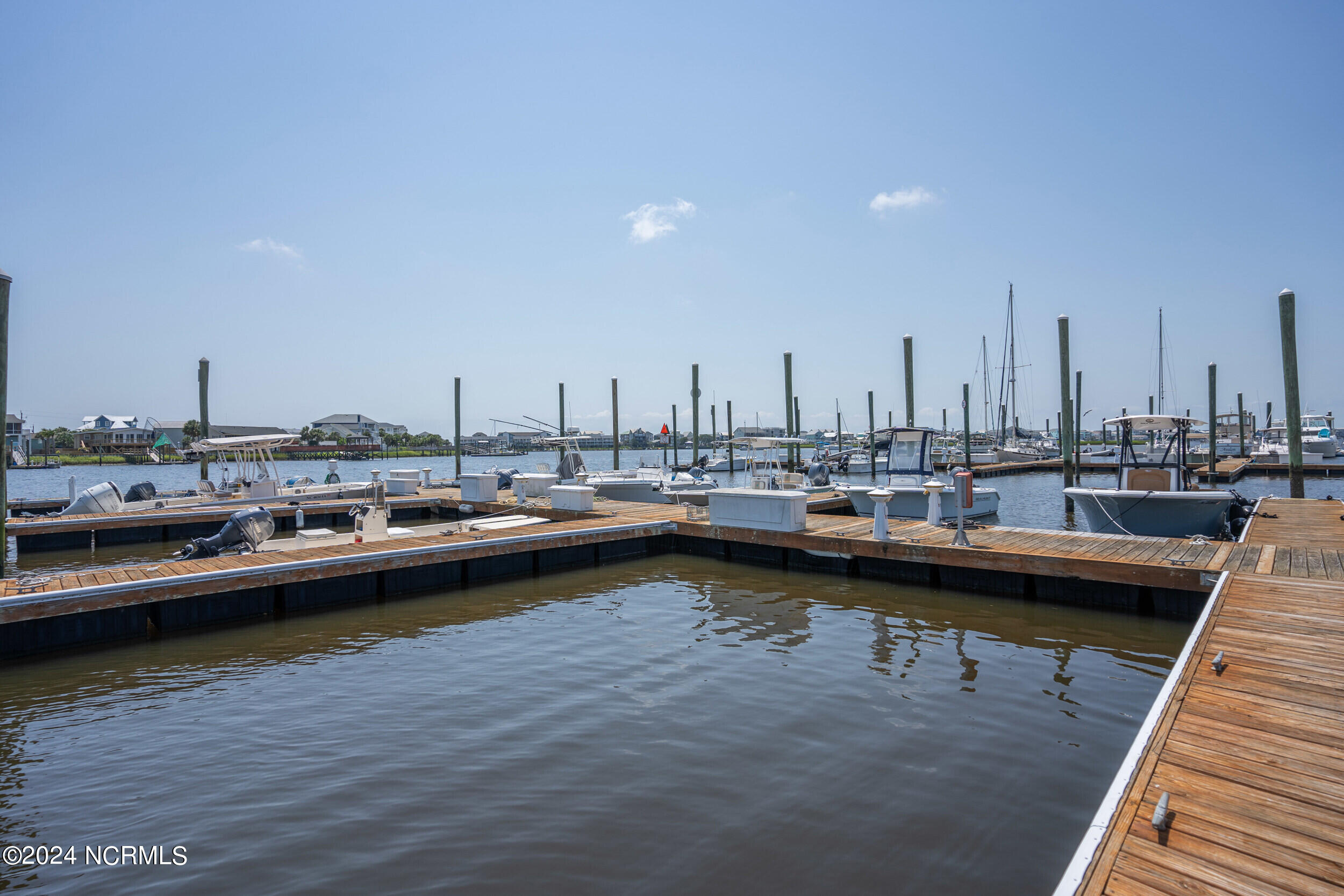 222 Silver Sloop Way