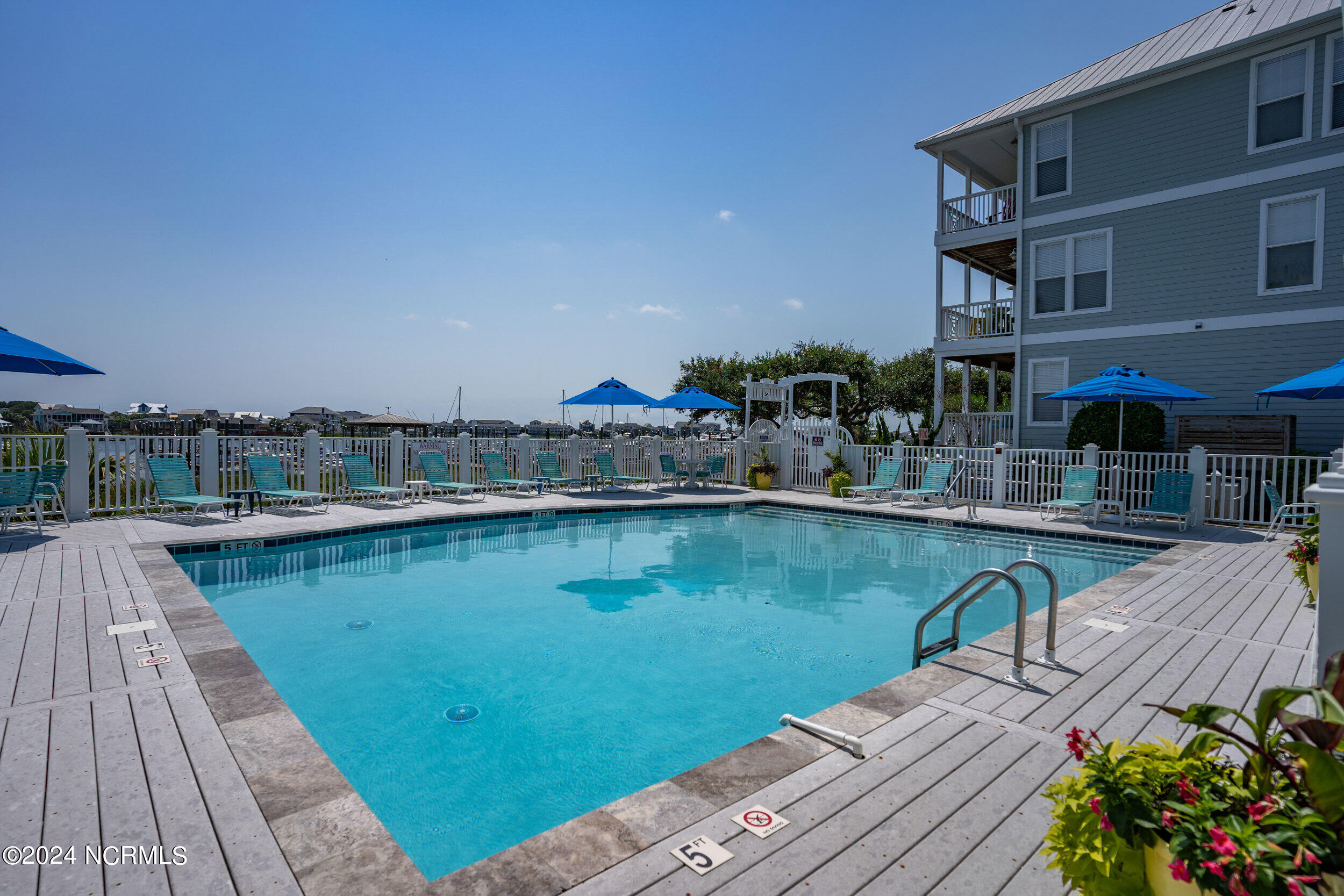 222 Silver Sloop Way