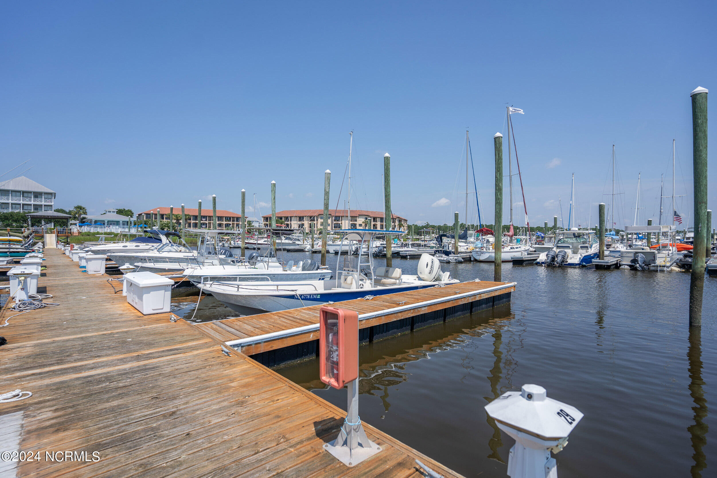 222 Silver Sloop Way